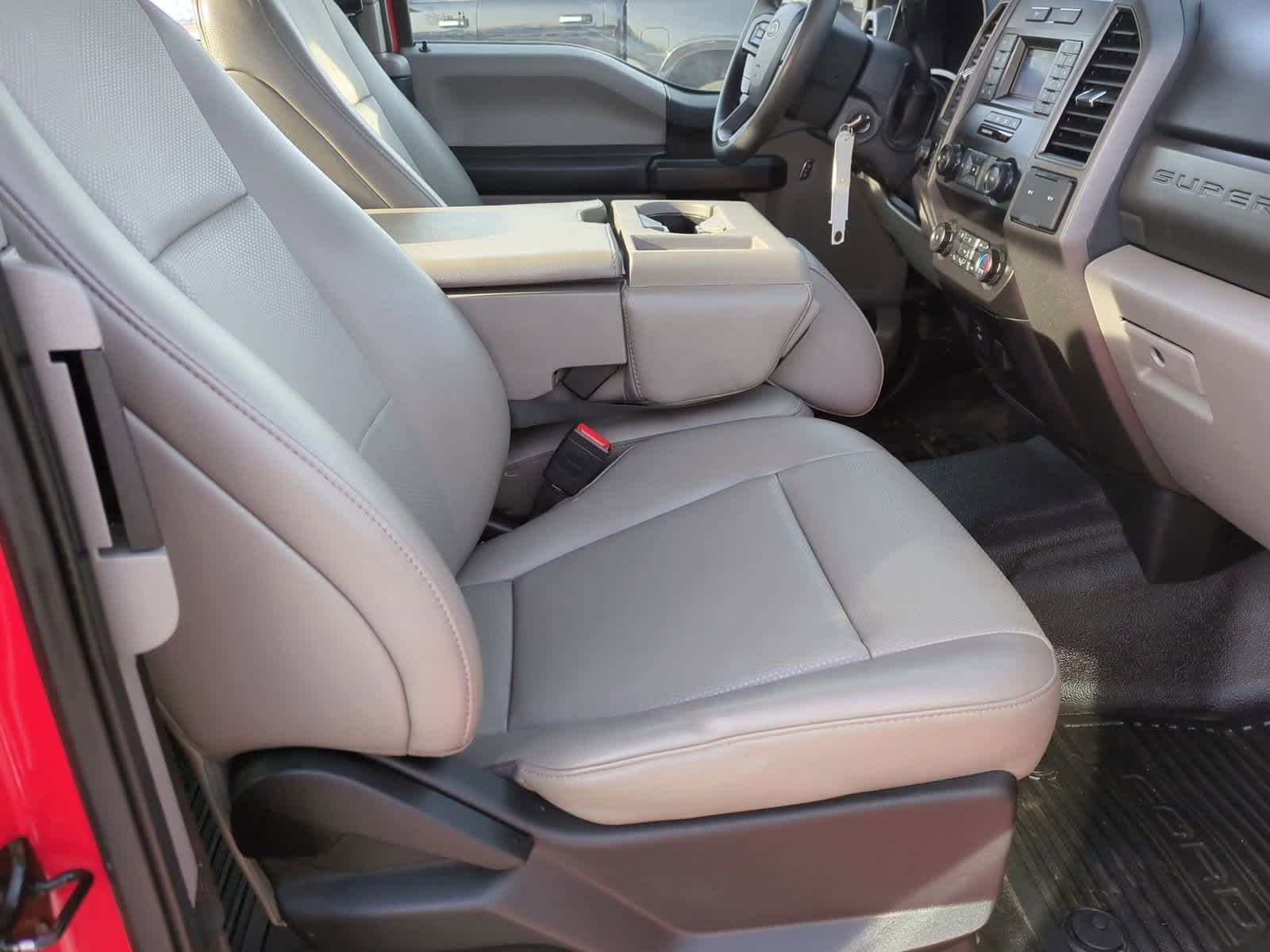 Thumbnail: 2020 Ford Econoline - 21