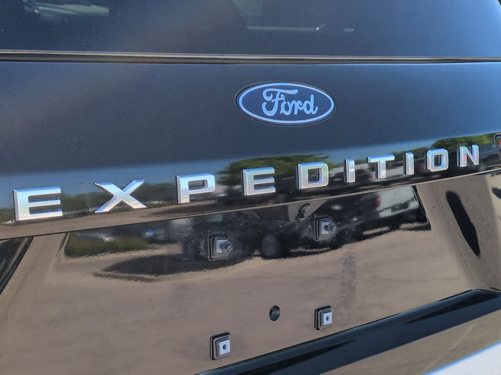 Thumbnail: 2026 Ford Expedition - 12