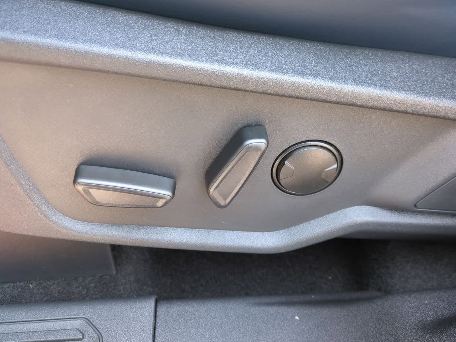 Thumbnail: 2025 Ford Bronco - 17