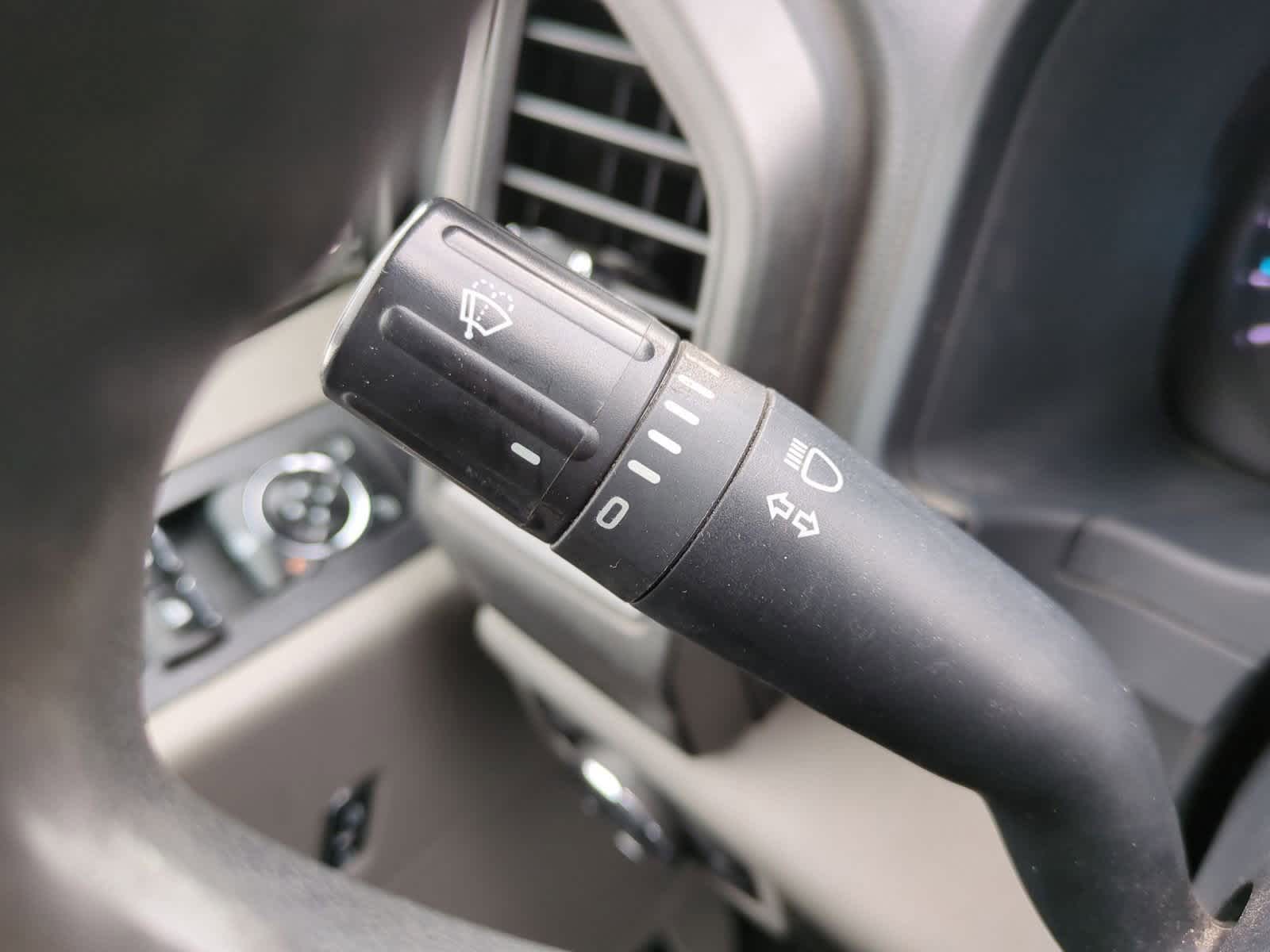 Thumbnail: 2022 Ford Econoline - 25