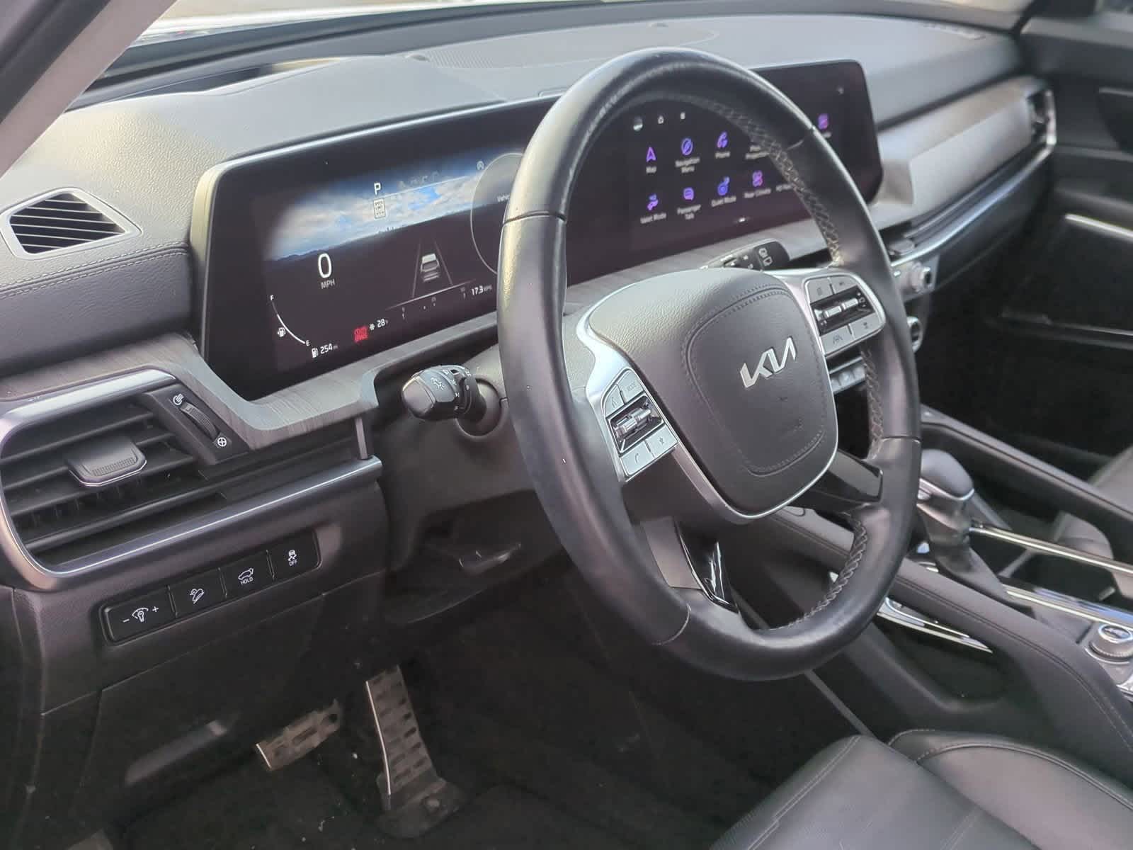 Thumbnail: 2023 Kia Telluride - 10