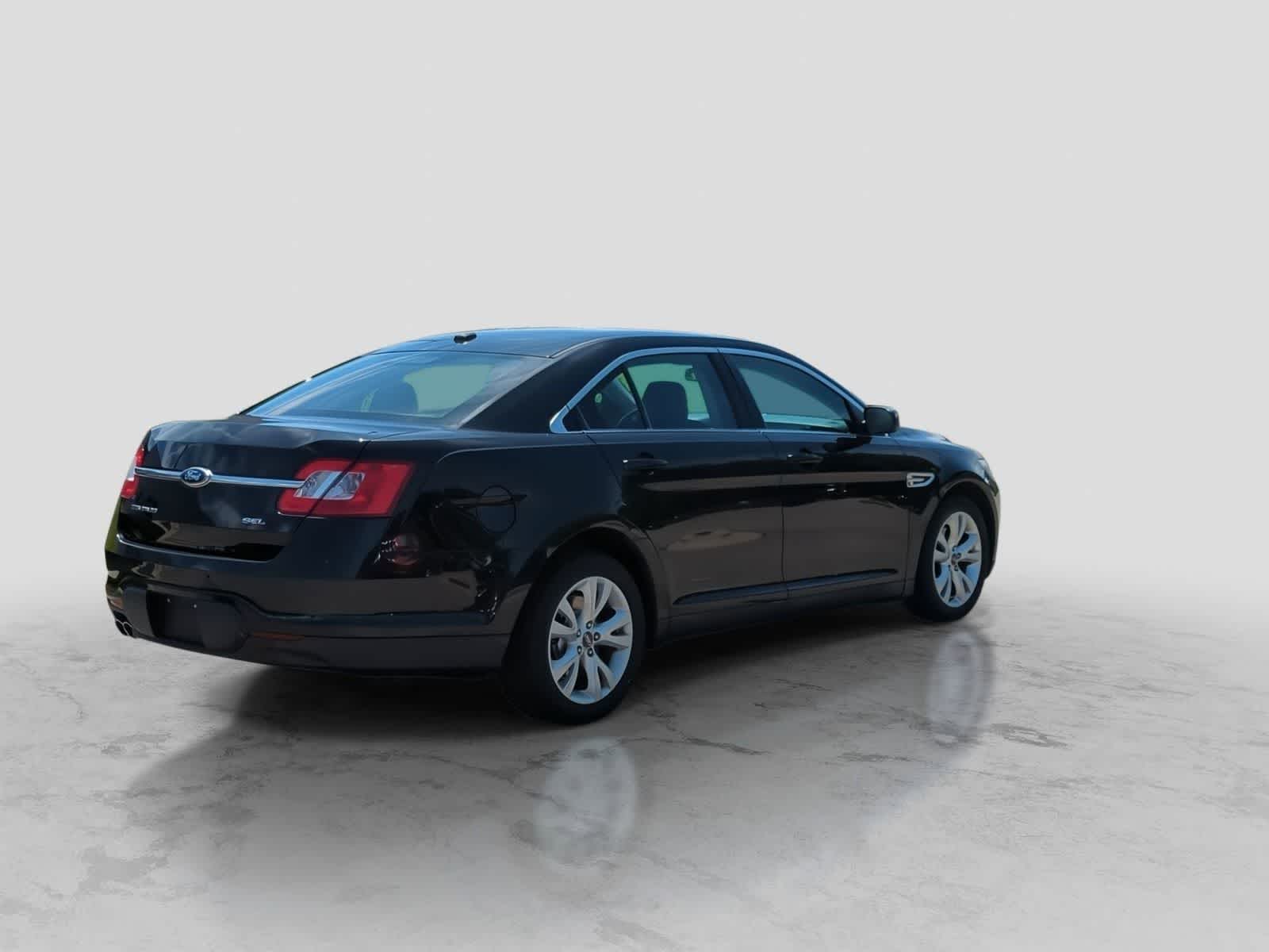 Thumbnail: 2011 Ford Taurus - 8