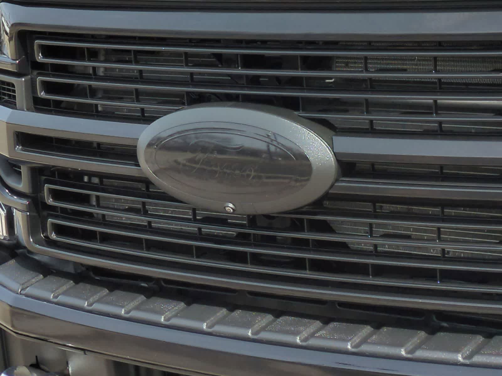 Thumbnail: 2022 Ford Econoline - 12