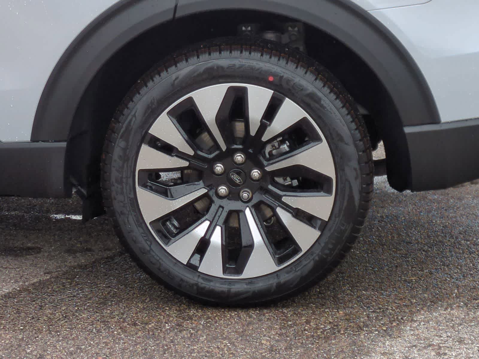 Thumbnail: 2026 Ford Explorer - 14