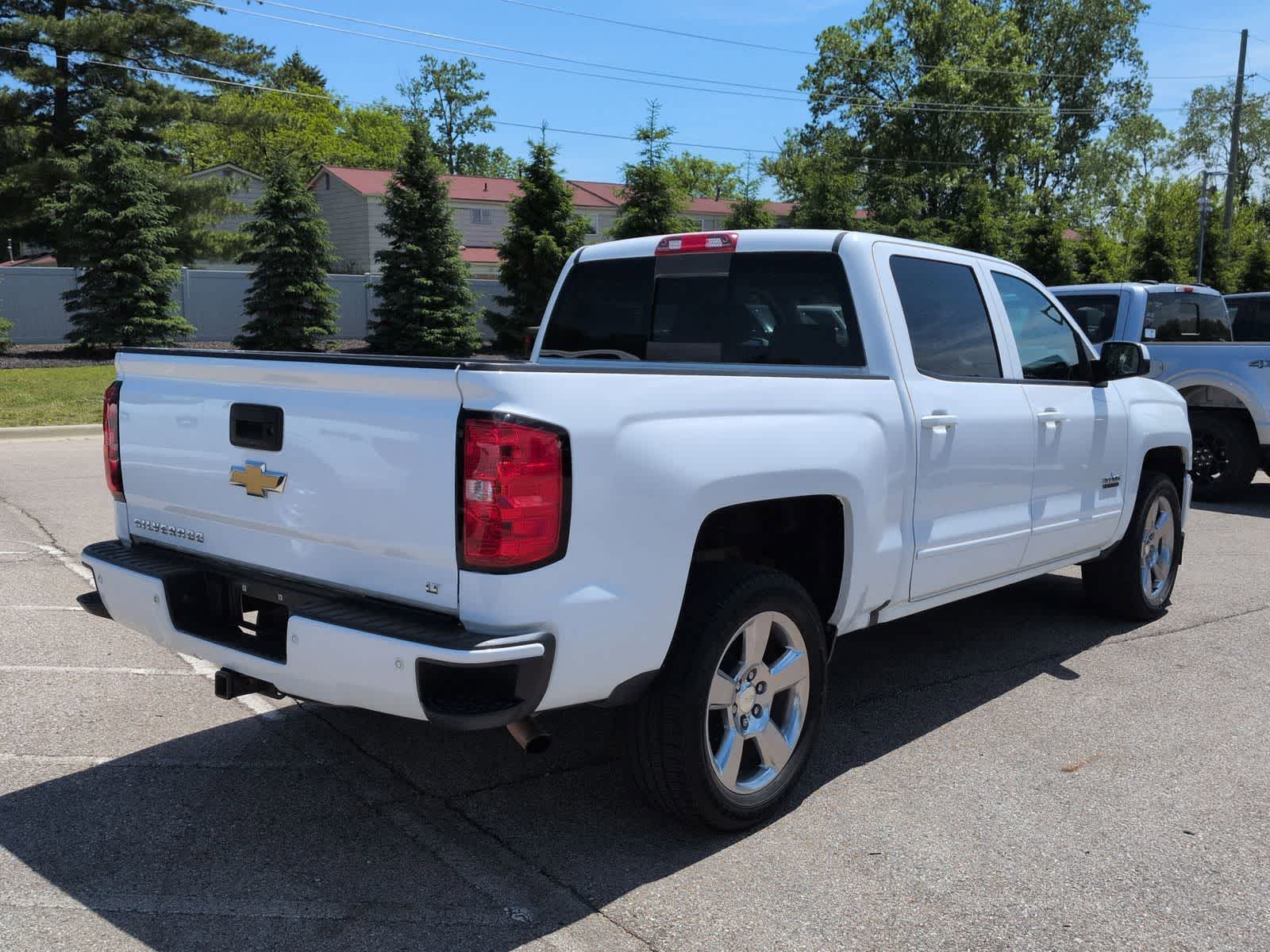 Thumbnail: 2018 Chevrolet Silverado 1500 - 8