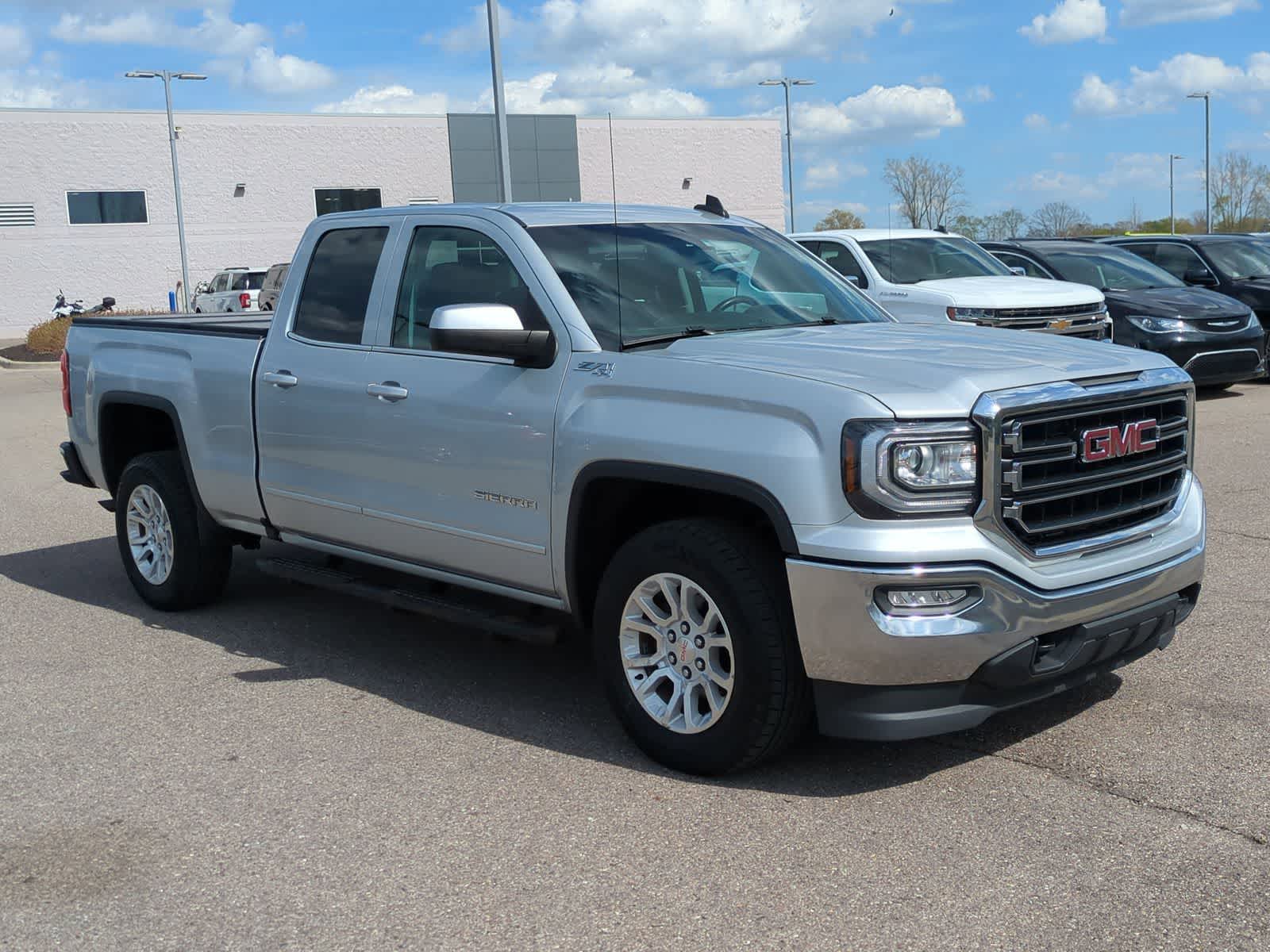 Thumbnail: 2017 GMC Sierra 1500 - 2