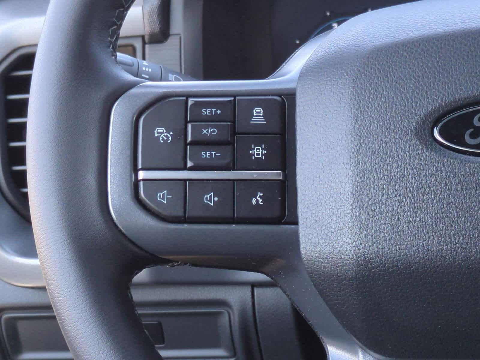 2025 Ford F-150 XLT 23