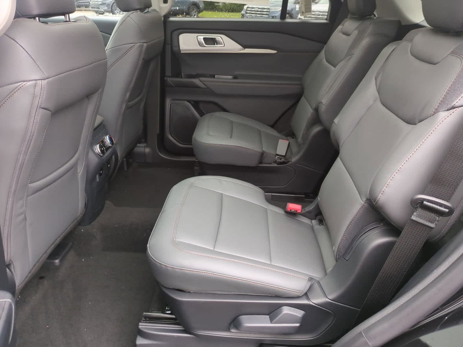 Thumbnail: 2026 Ford Explorer - 20