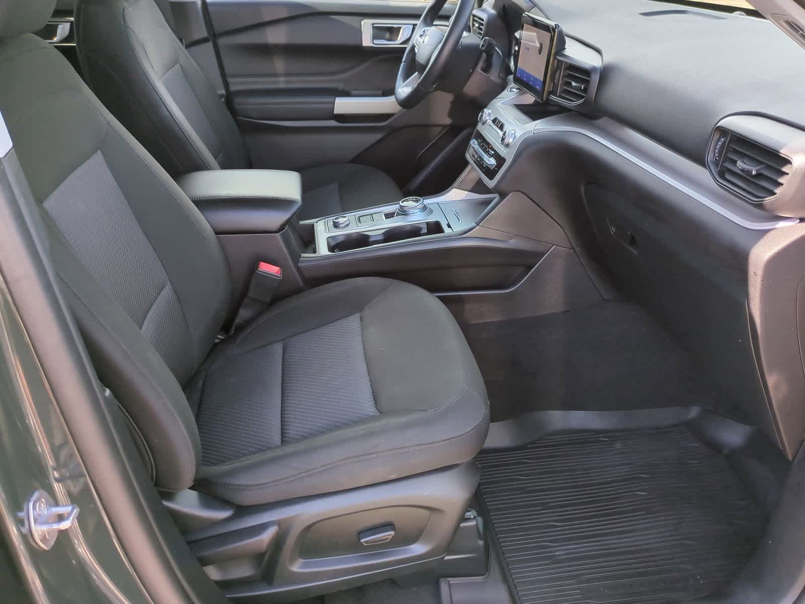 Thumbnail: 2023 Ford Explorer - 20