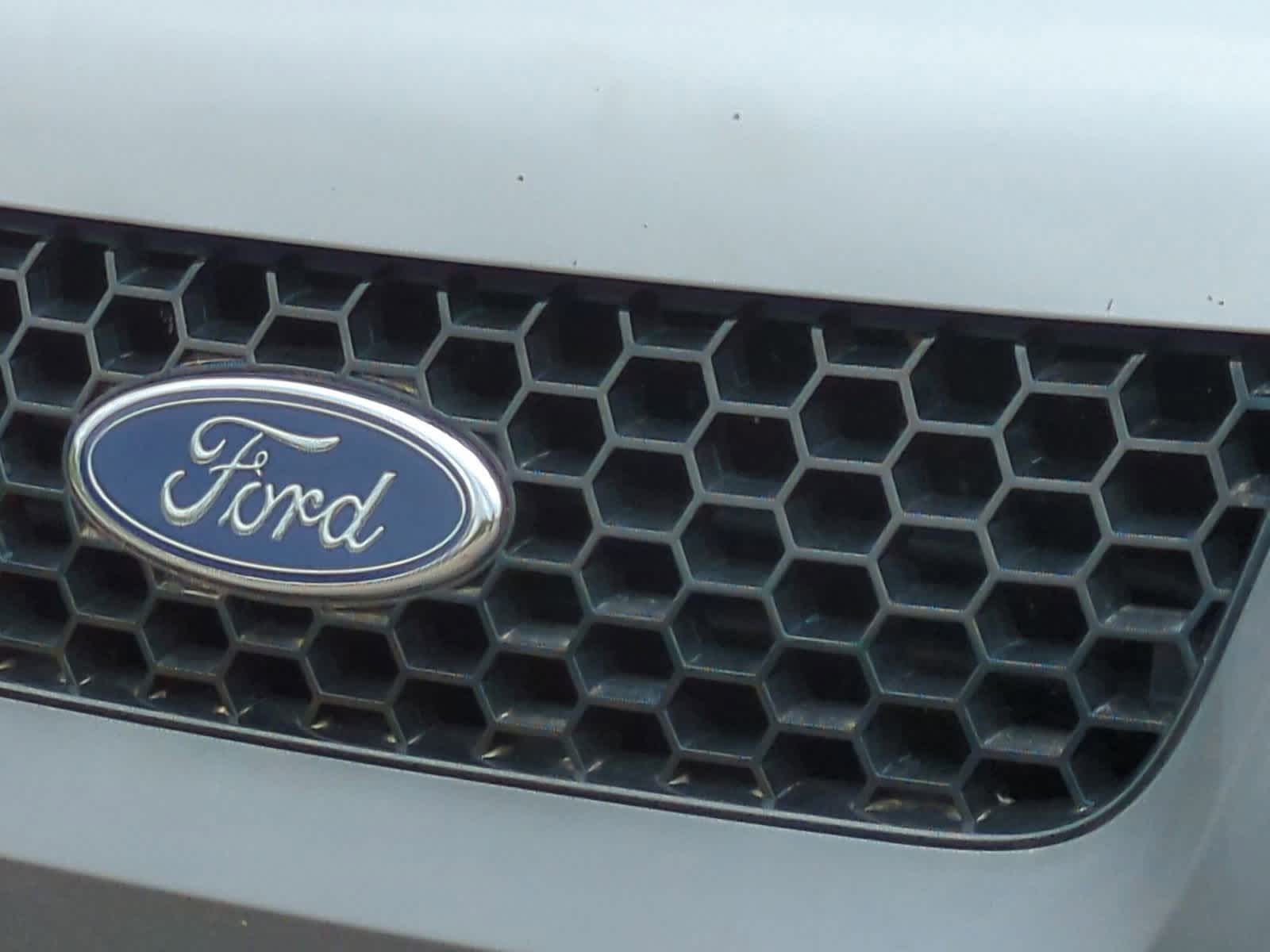 Thumbnail: 2005 Ford Escape - 12