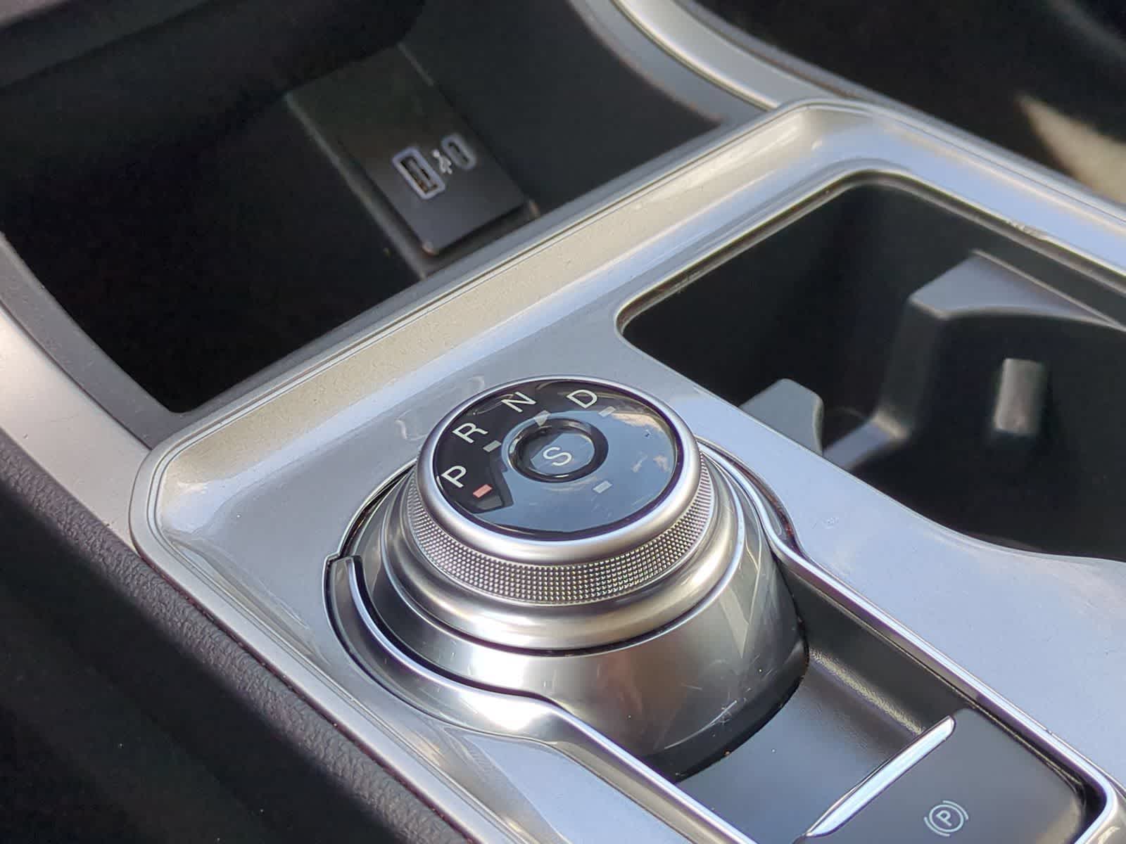 Thumbnail: 2024 Ford Edge - 31