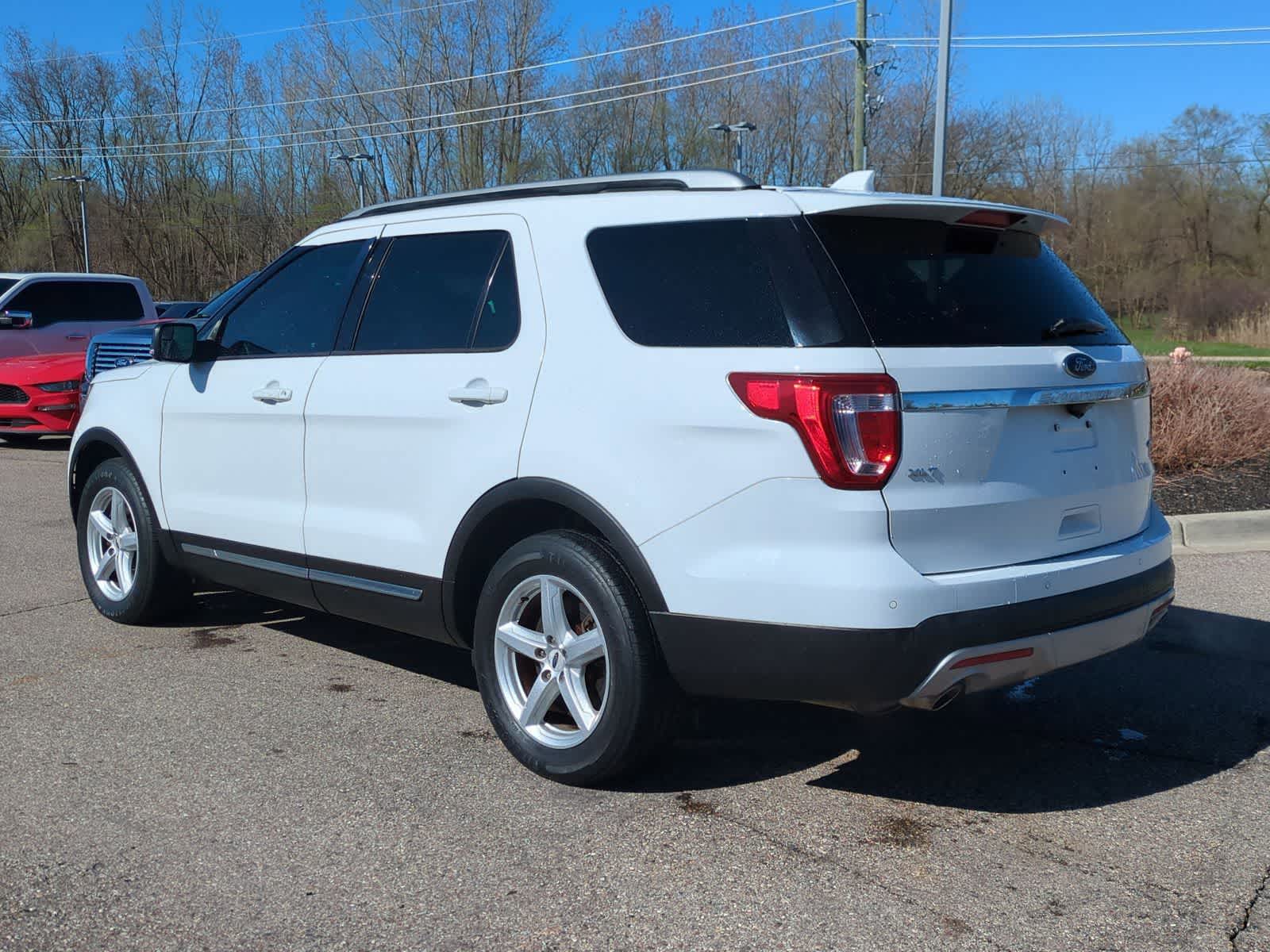 Thumbnail: 2017 Ford Explorer - 6