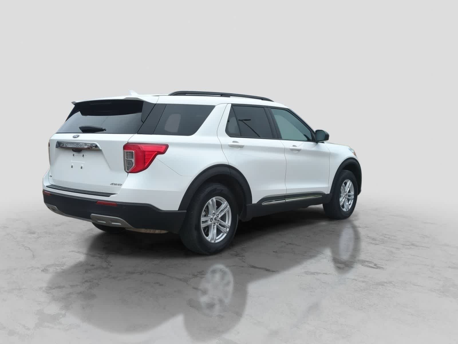 Thumbnail: 2024 Ford Explorer - 8