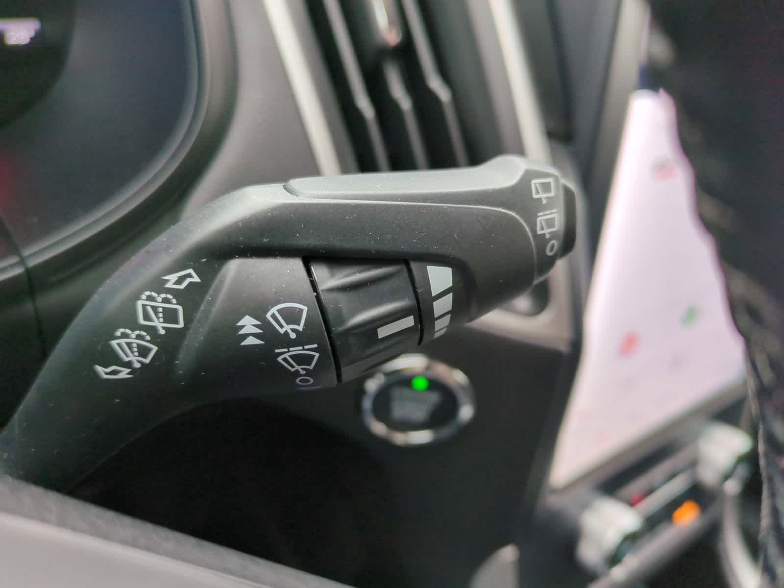 Thumbnail: 2023 Ford Edge - 25