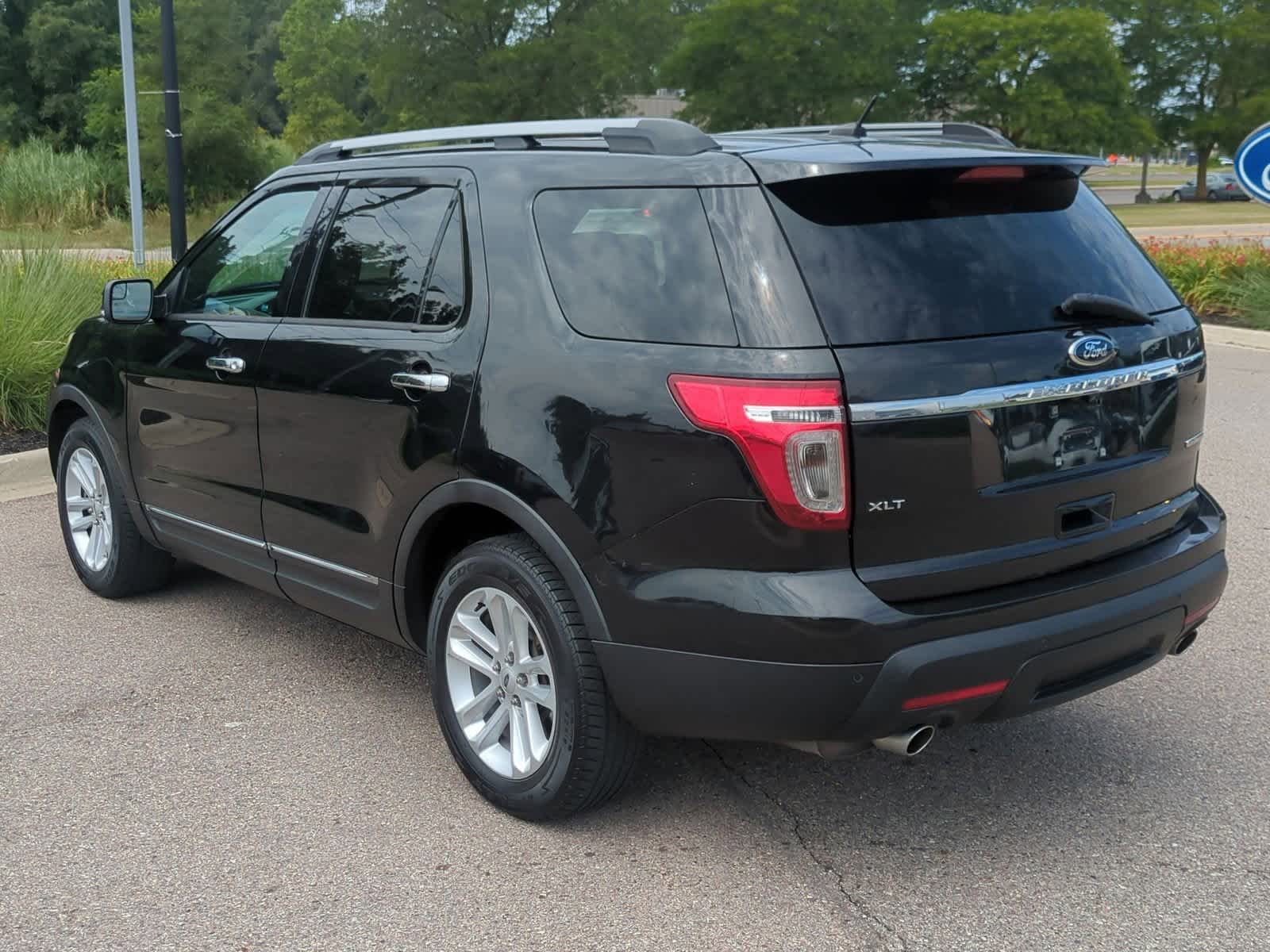 Thumbnail: 2014 Ford Explorer - 6