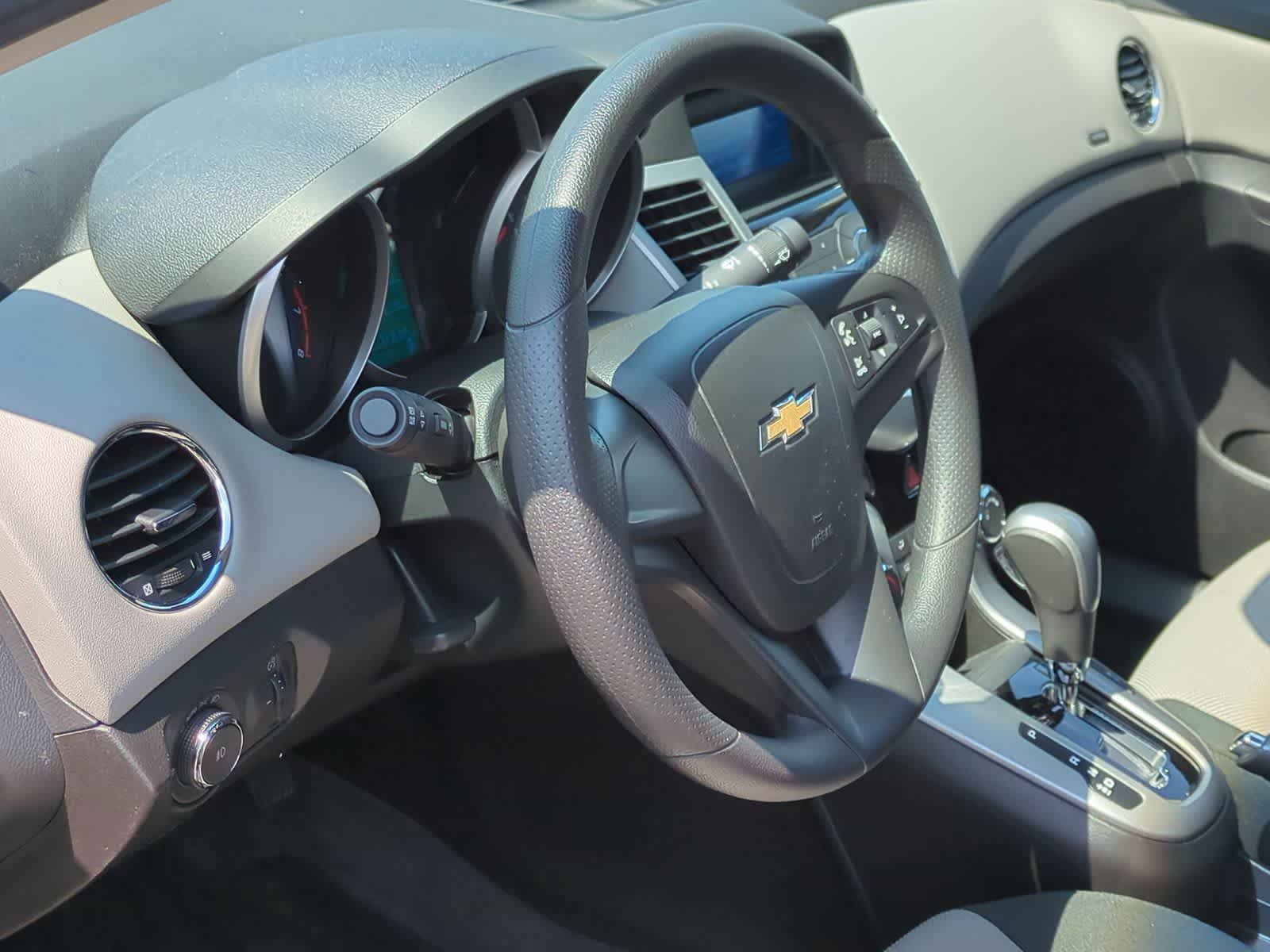 Thumbnail: 2012 Chevrolet Cruze - 10