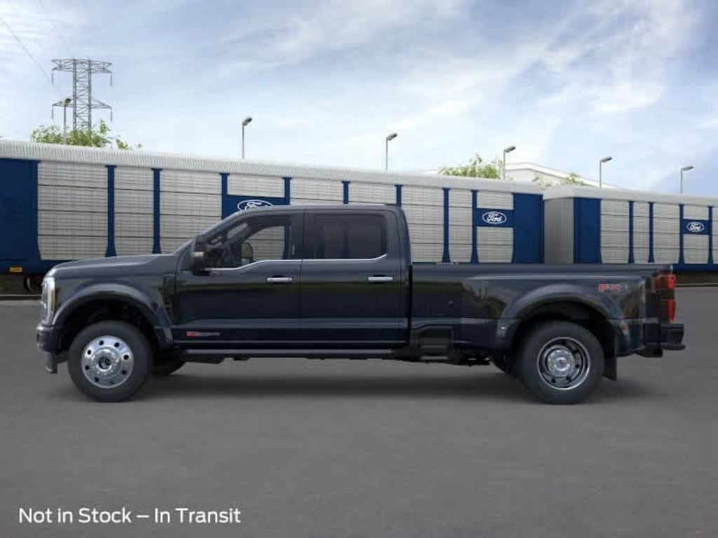 New 2026 Ford Super Duty F-450 DRW Platinum Truck