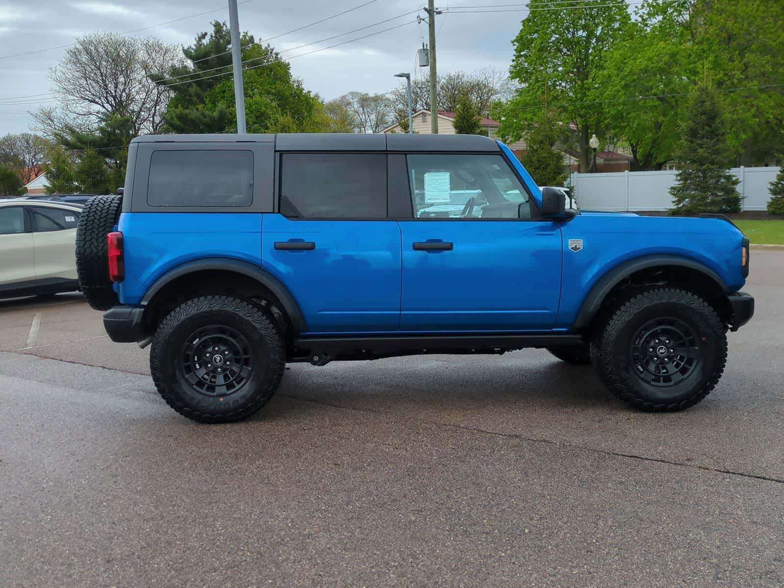 Thumbnail: 2026 Ford Bronco - 9