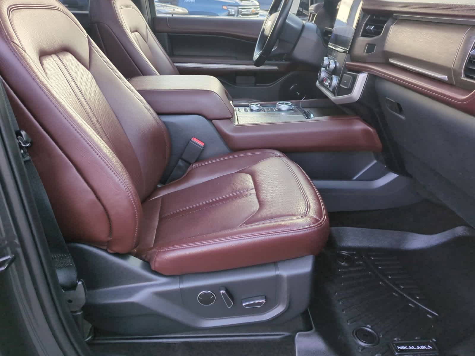 Thumbnail: 2023 Ford Expedition MAX - 25