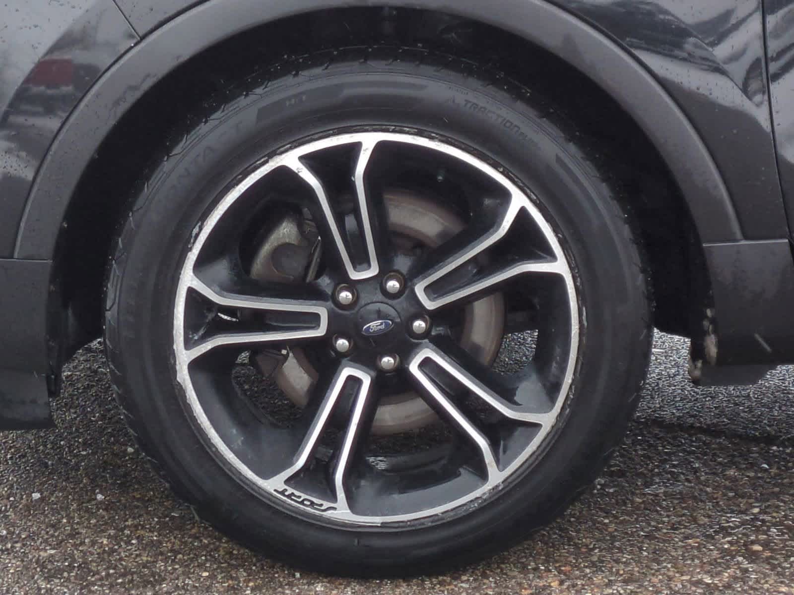 Thumbnail: 2015 Ford Explorer - 14