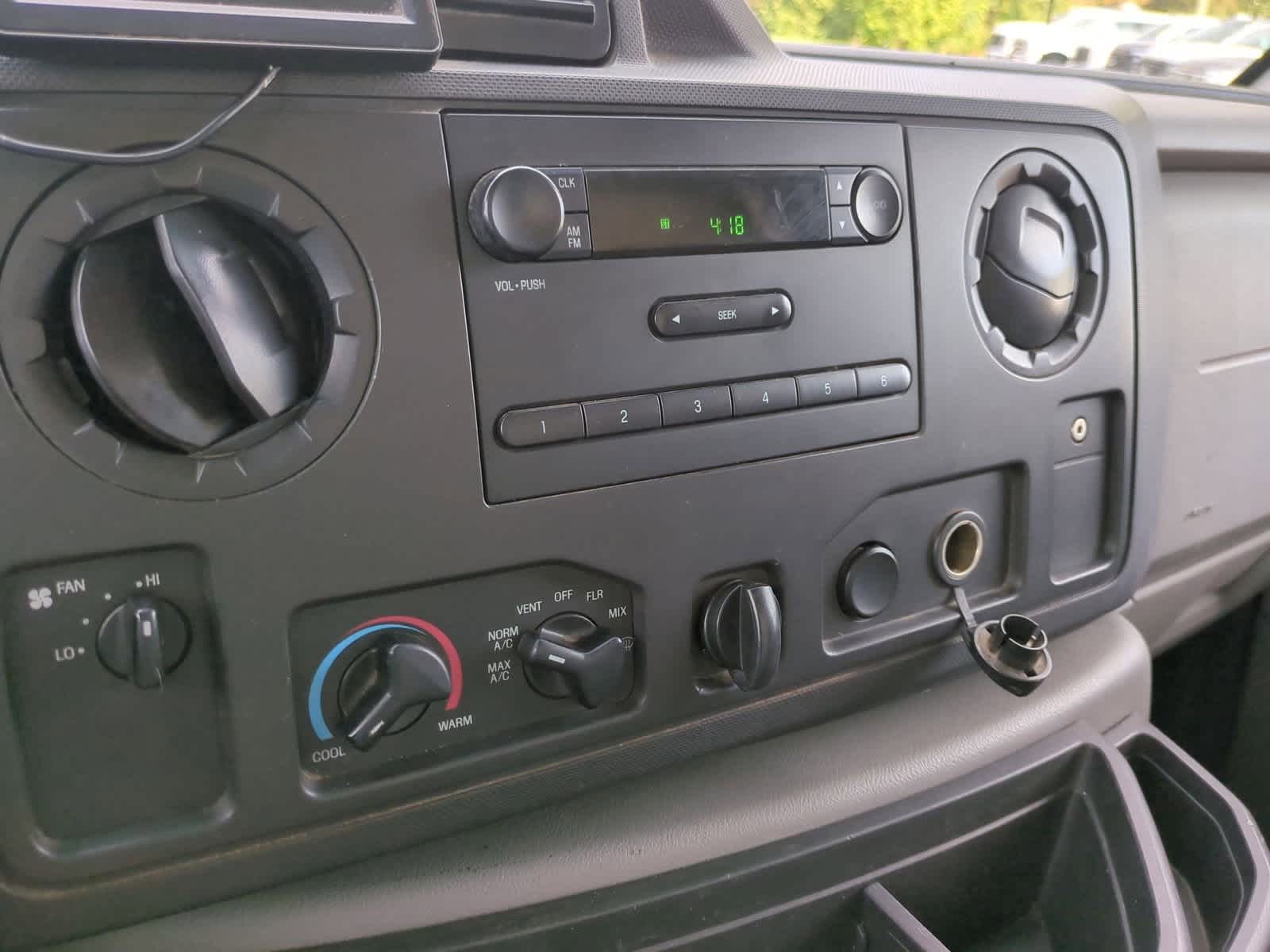 Thumbnail: 2016 Ford Econoline - 24
