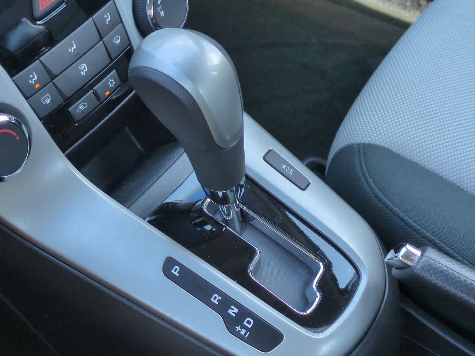 Thumbnail: 2012 Chevrolet Cruze - 31