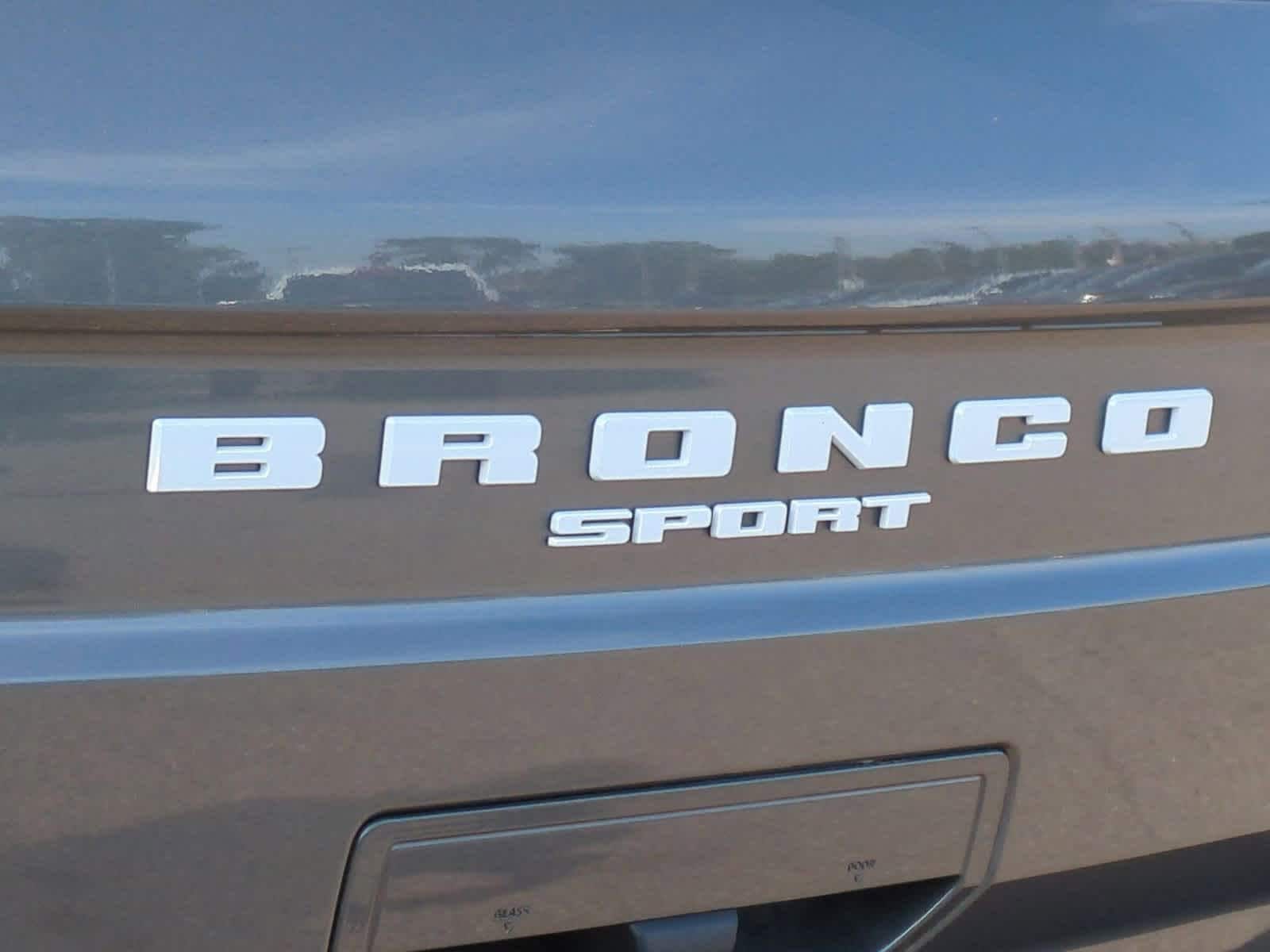 Thumbnail: 2023 Ford Bronco Sport - 13