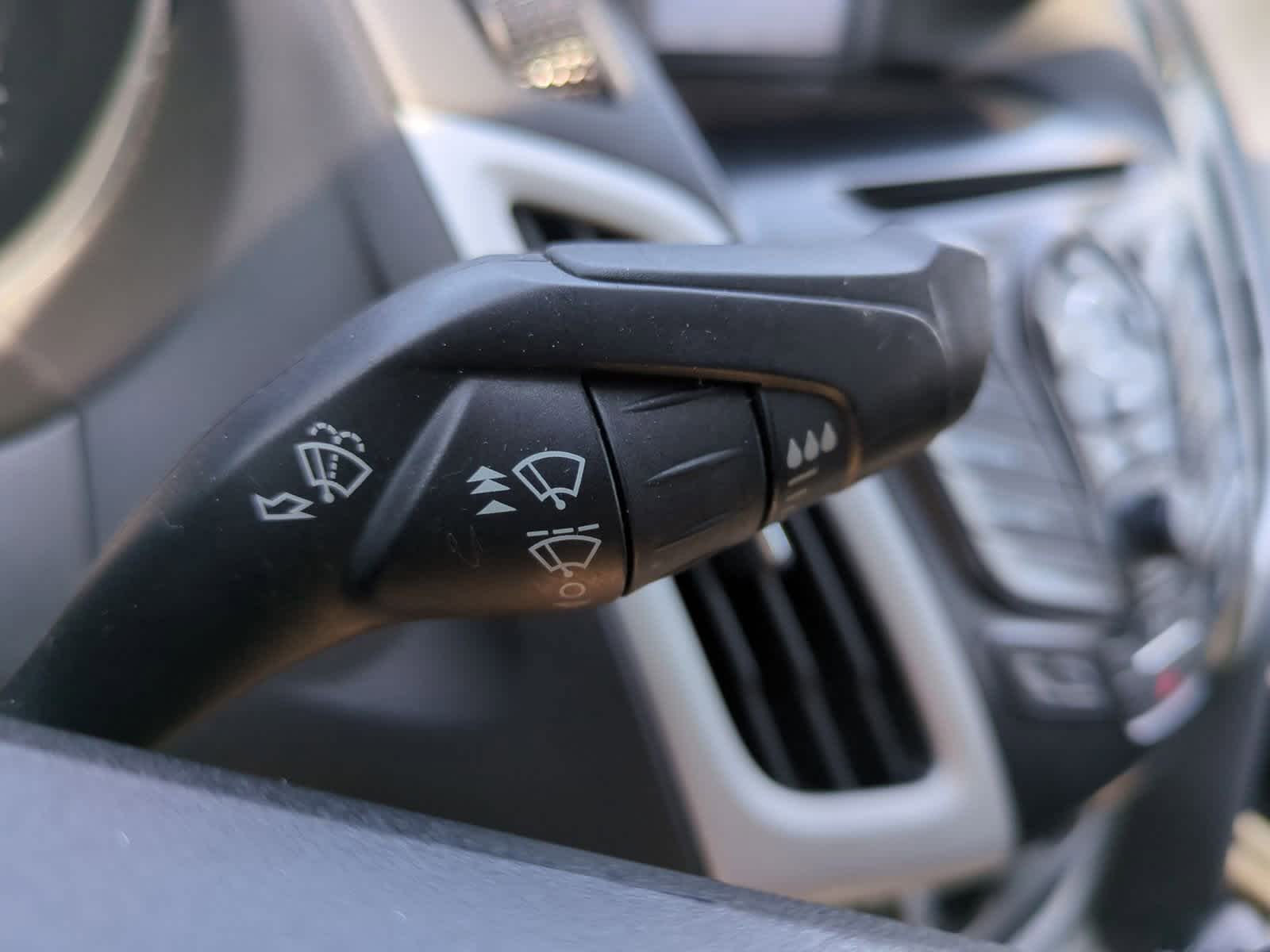 Thumbnail: 2014 Ford Focus - 27