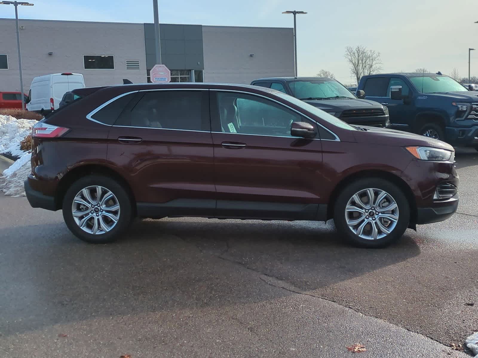 Thumbnail: 2023 Ford Edge - 9