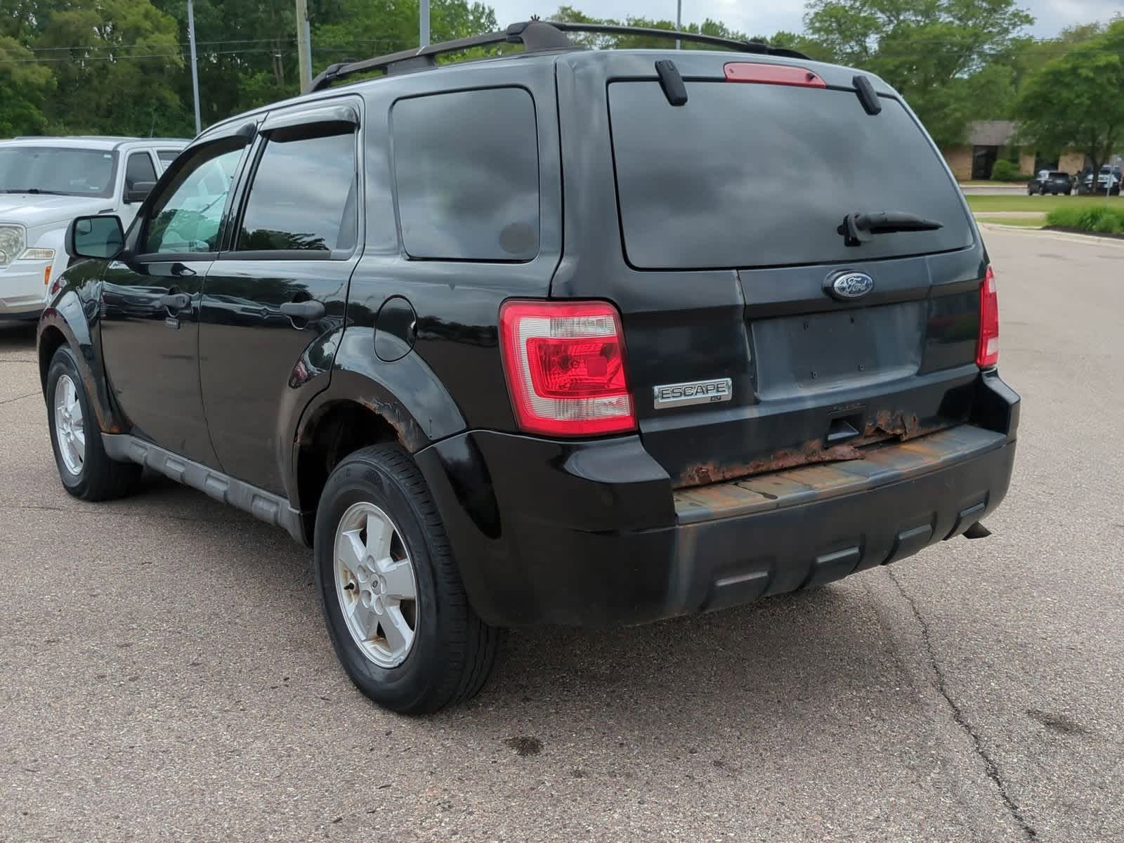 Thumbnail: 2010 Ford Escape - 6