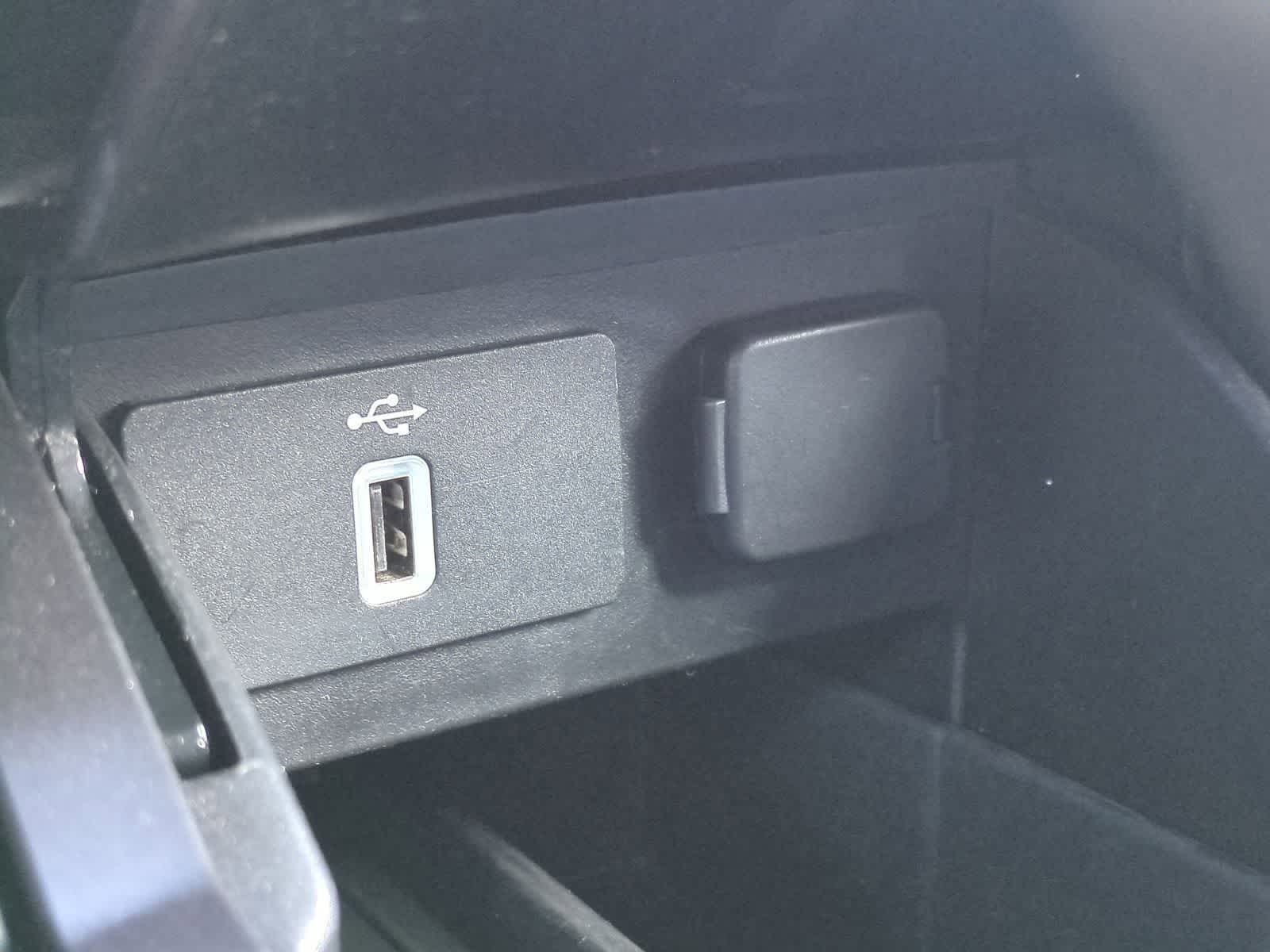 Thumbnail: 2019 Ford Explorer - 30