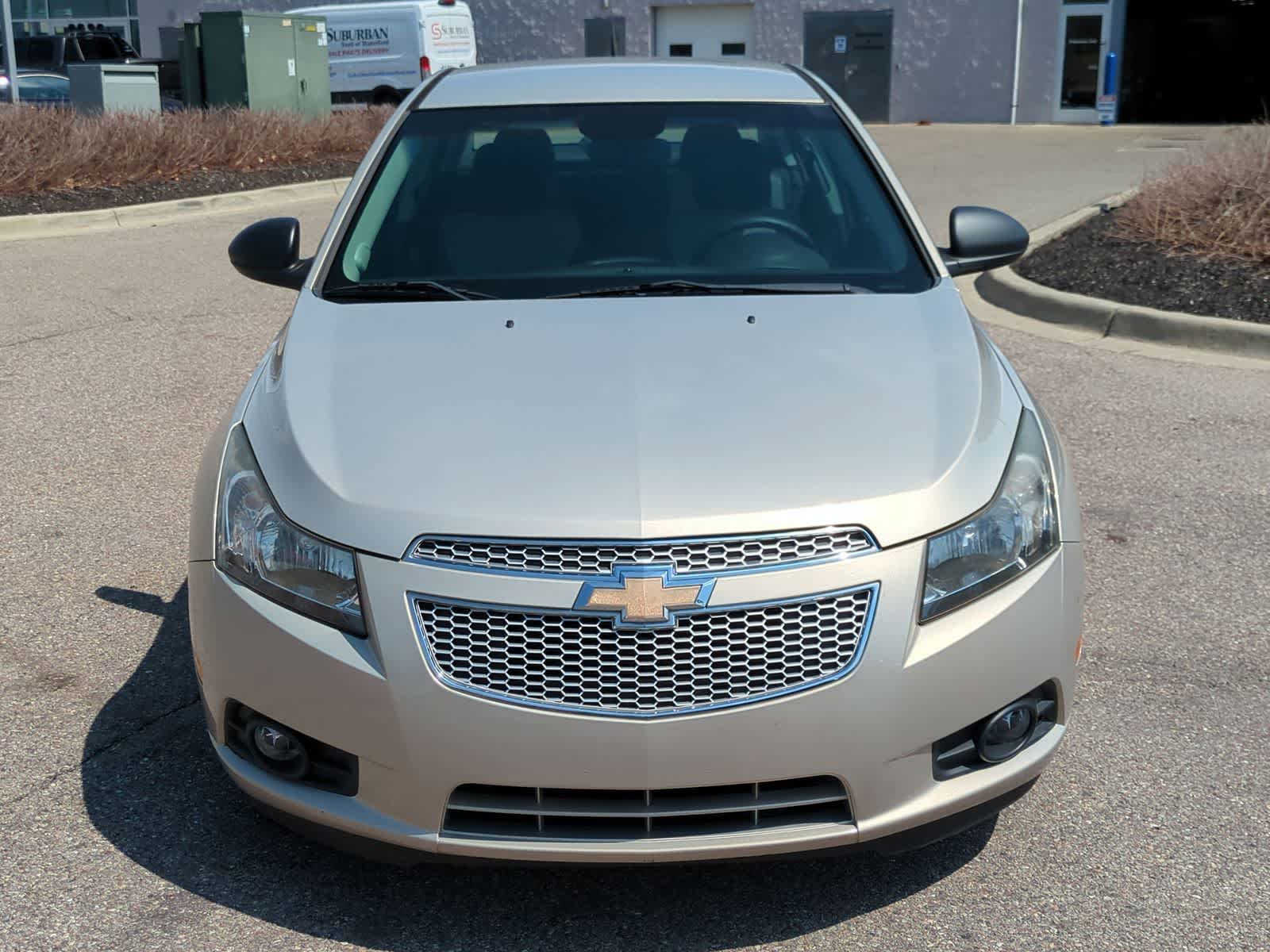 Thumbnail: 2012 Chevrolet Cruze - 3