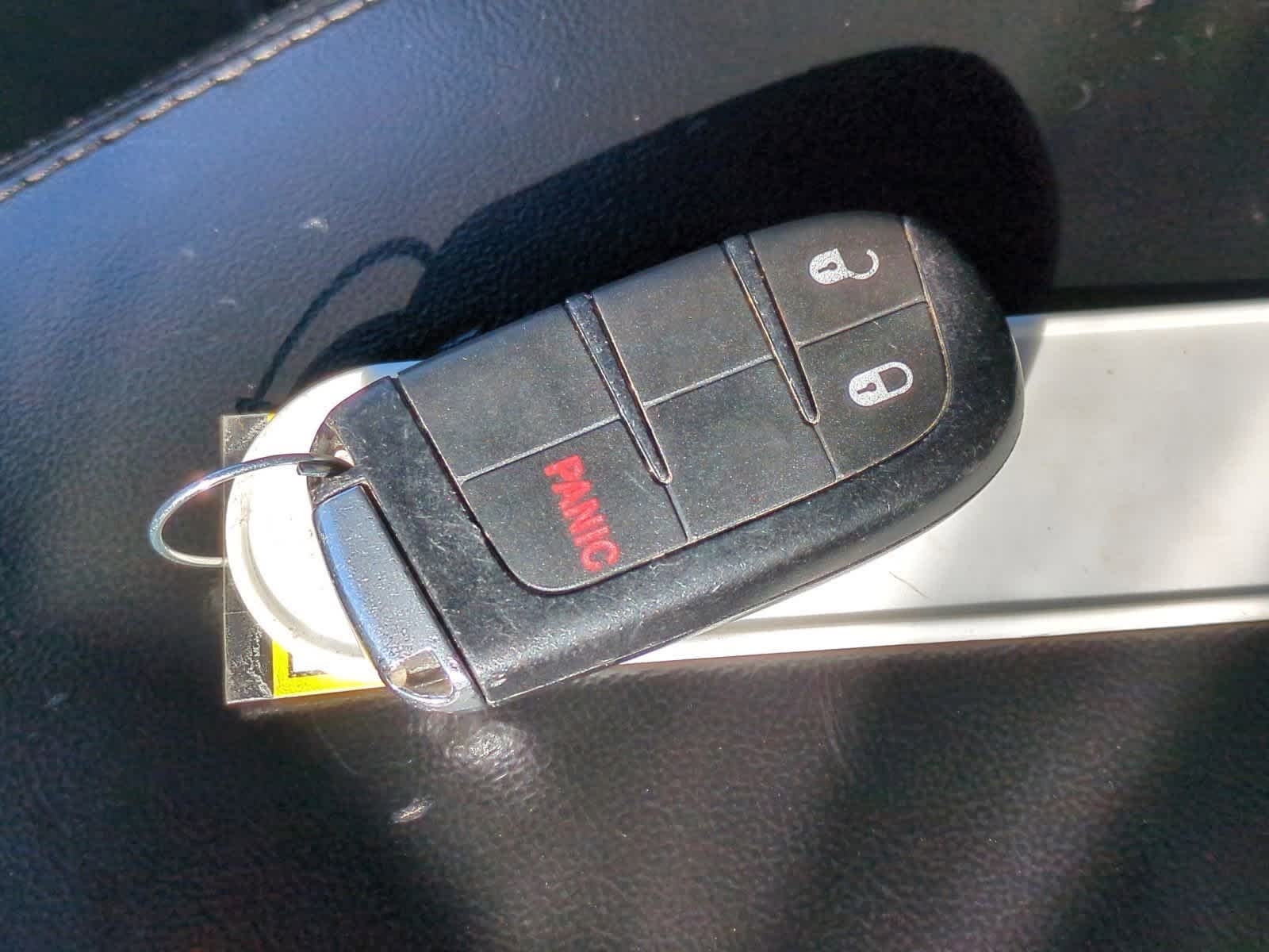 Thumbnail: 2015 Jeep Grand Cherokee - 34