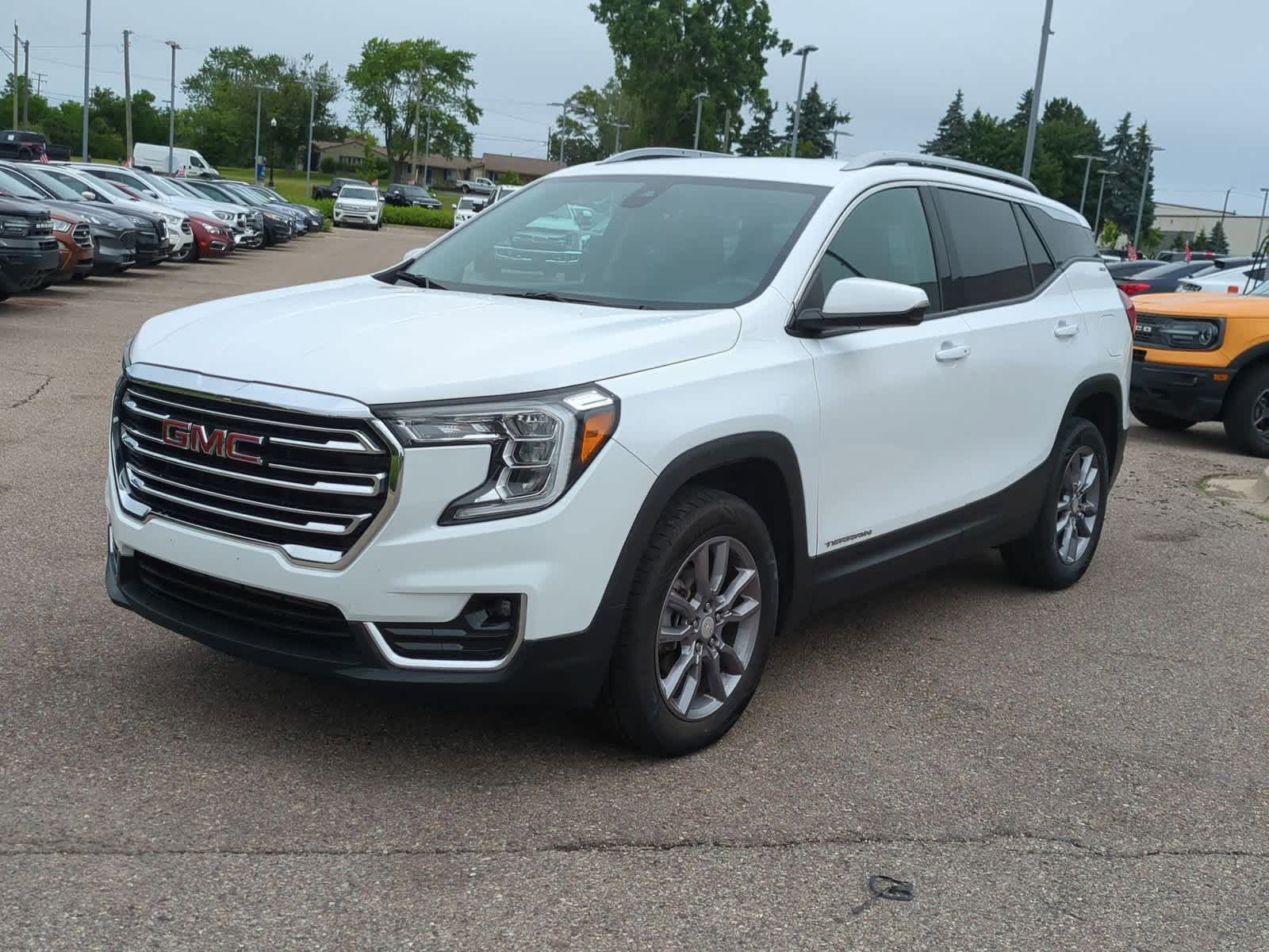 Thumbnail: 2023 GMC Terrain - 4