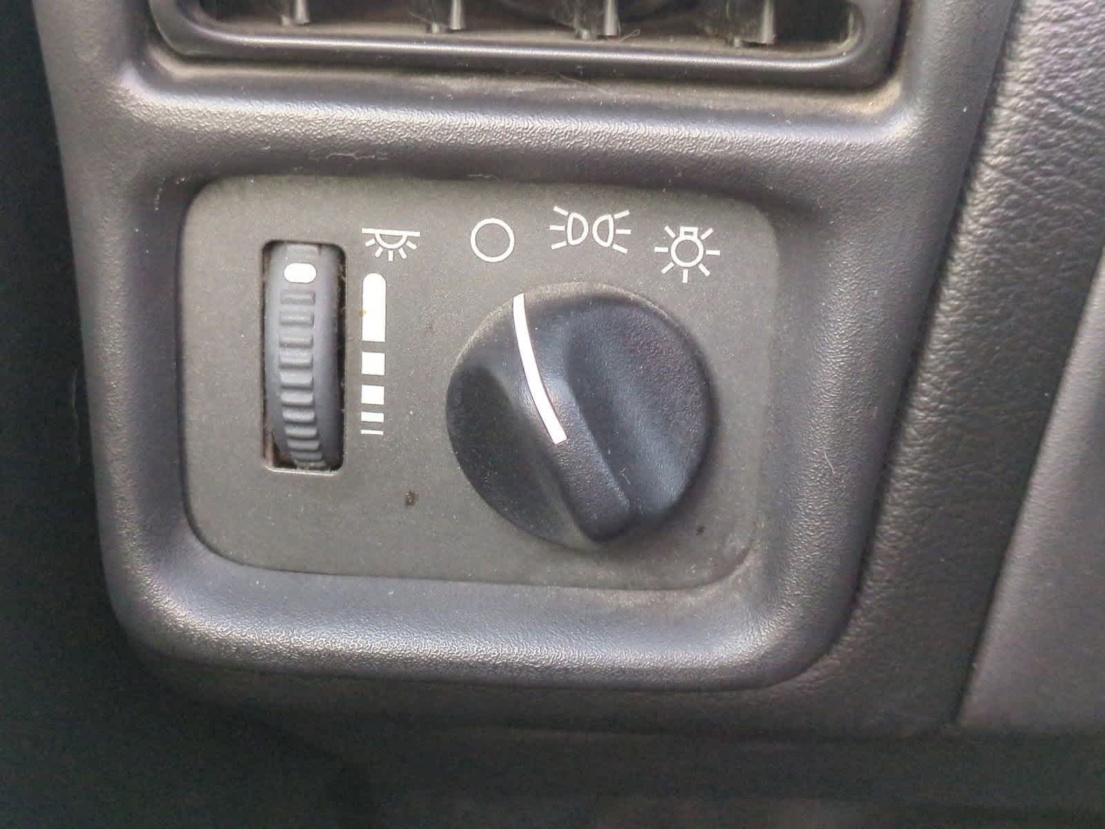 Thumbnail: 2002 Chevrolet Camaro - 29