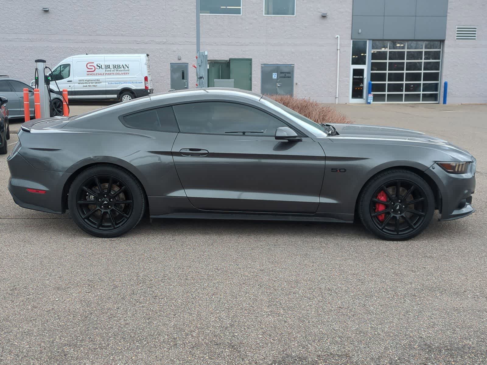 Thumbnail: 2016 Ford Mustang - 9
