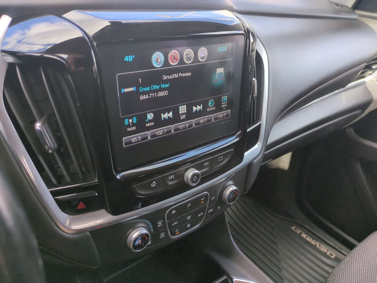 Thumbnail: 2018 Chevrolet Traverse - 27