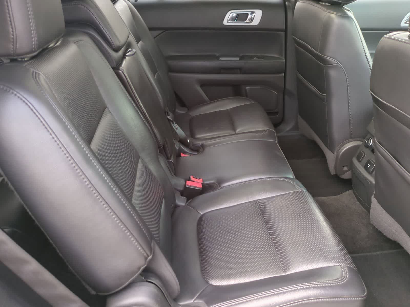Thumbnail: 2012 Ford Explorer - 21