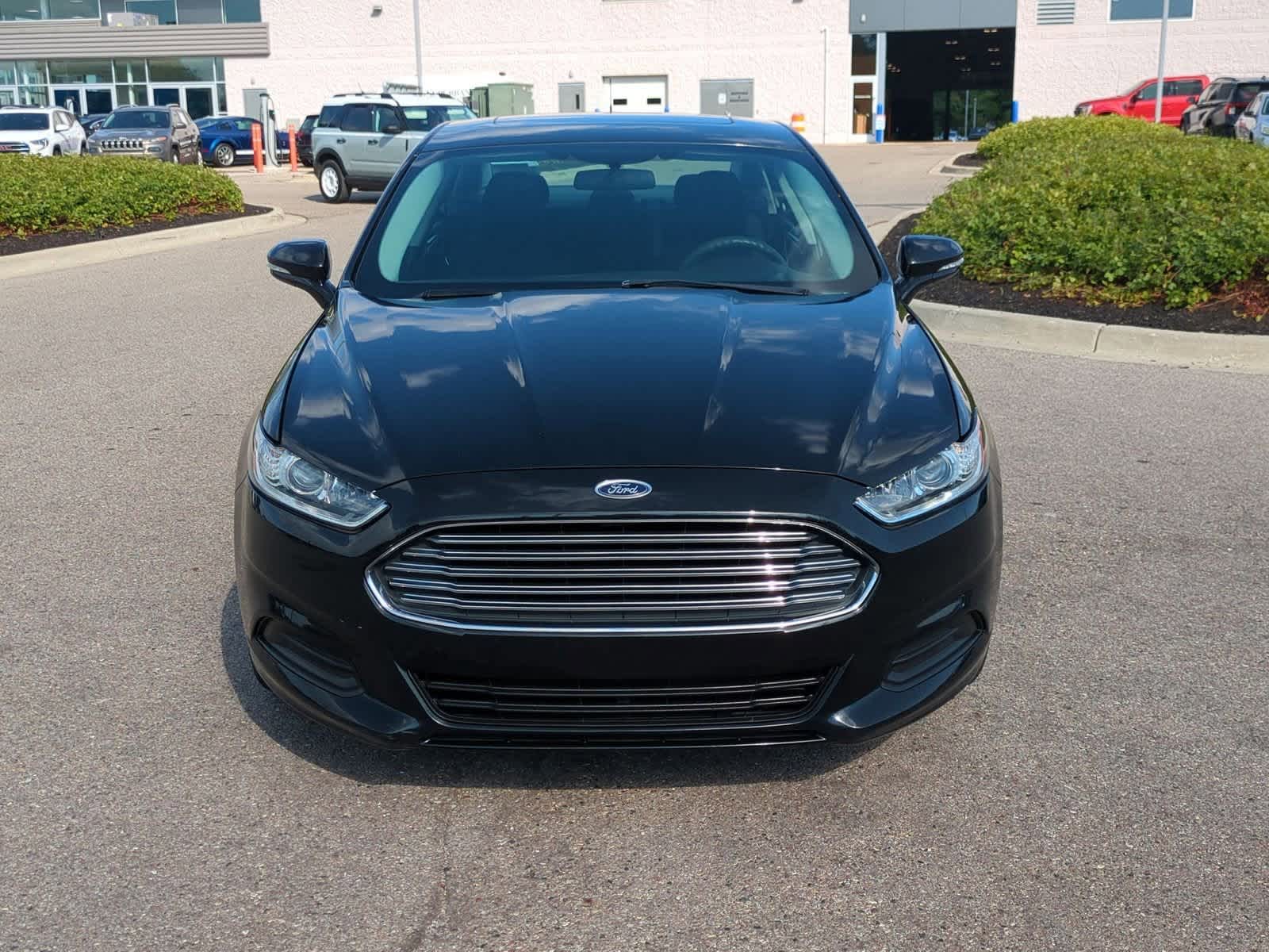 Thumbnail: 2014 Ford Fusion - 3