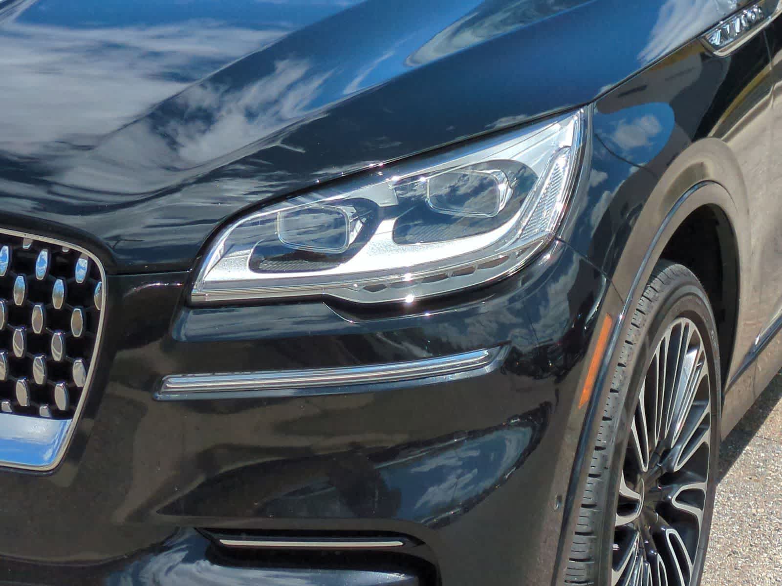 Thumbnail: 2021 Lincoln Aviator - 11