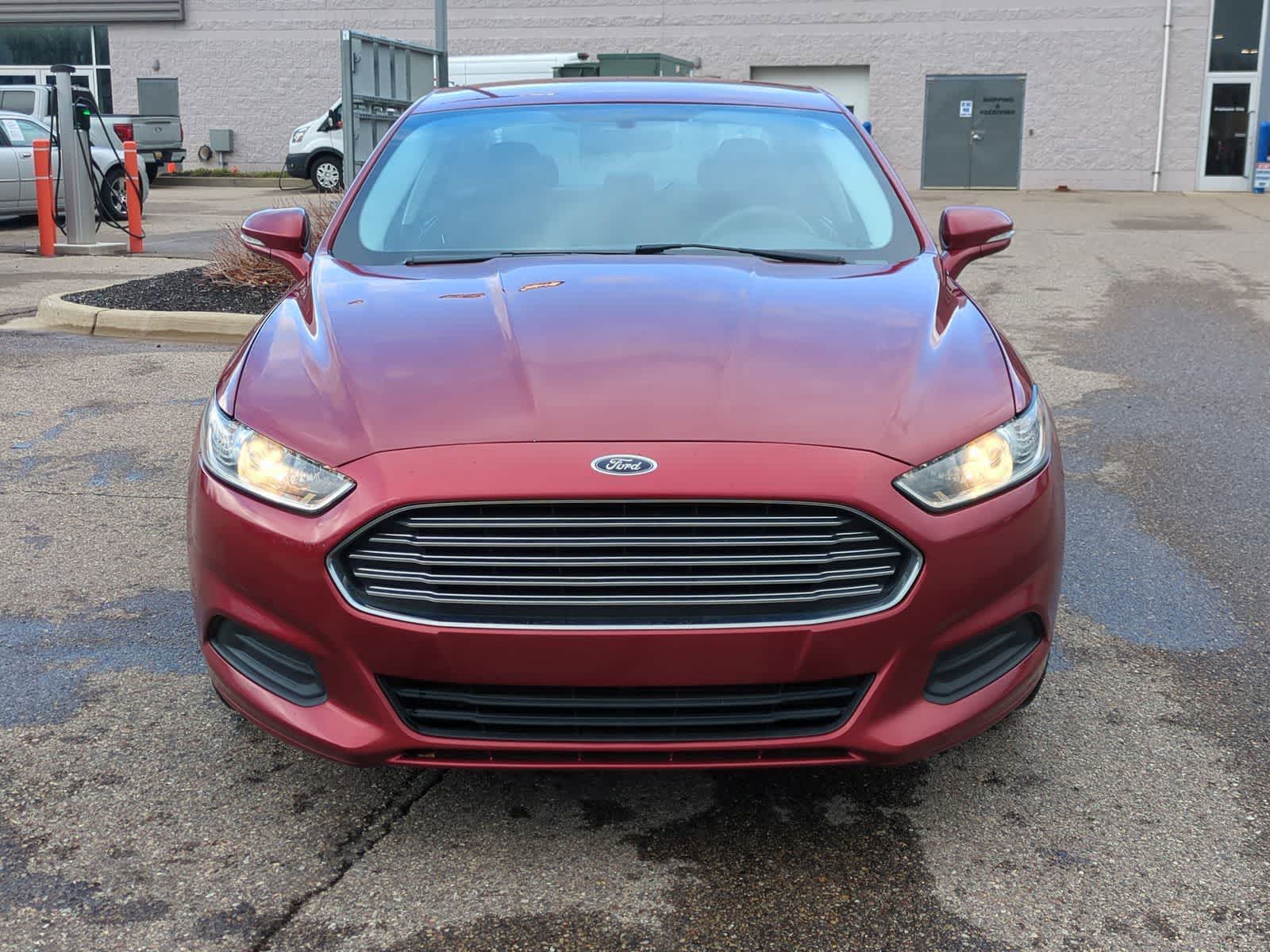 Thumbnail: 2013 Ford Fusion - 3
