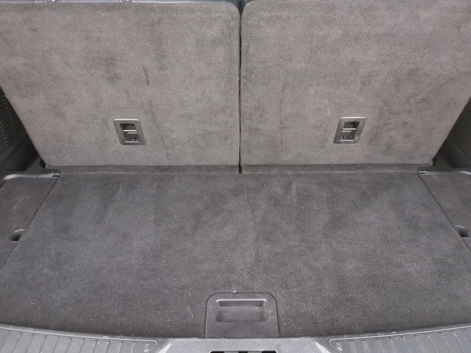 Thumbnail: 2024 Ford Explorer - 38