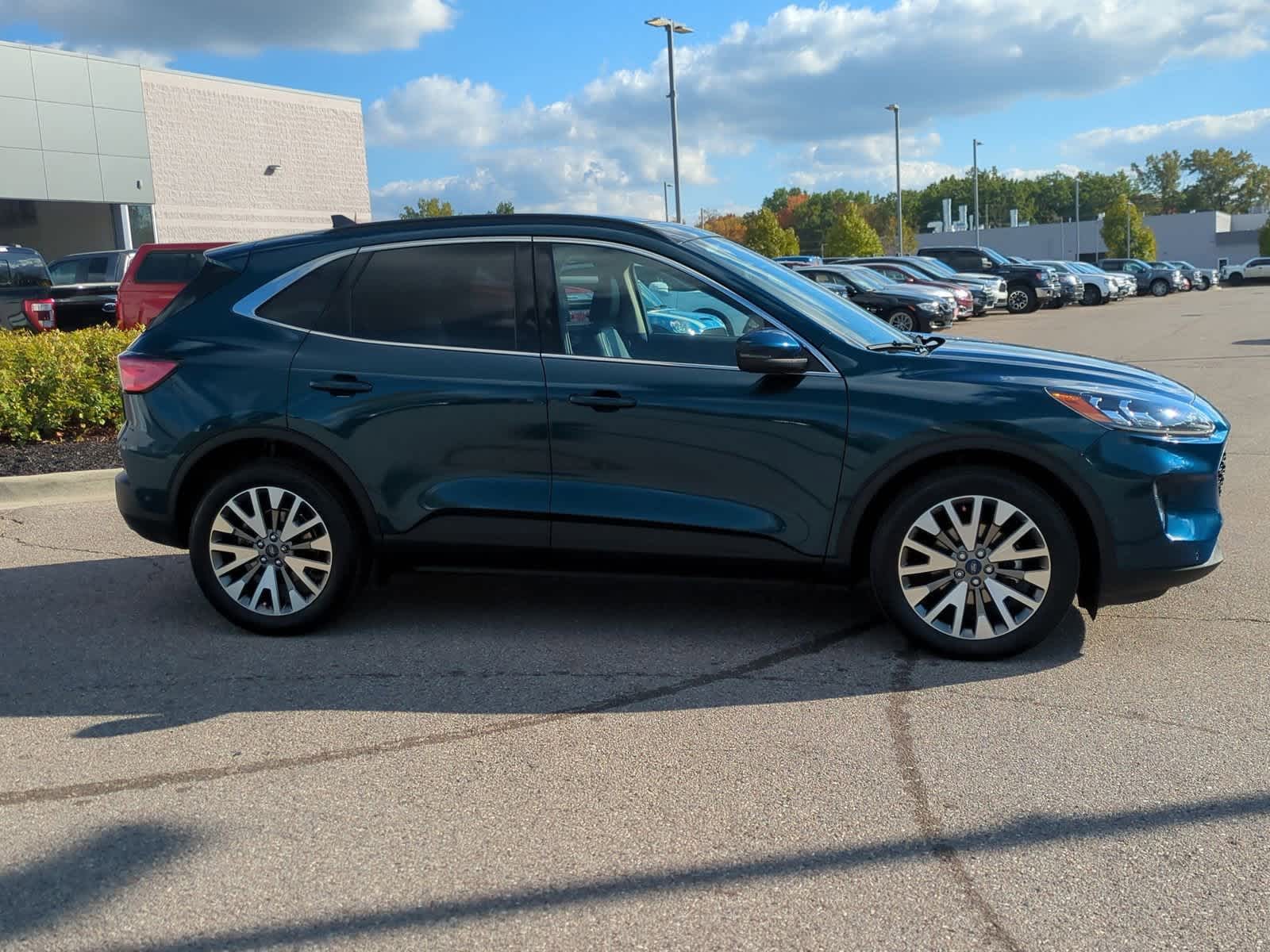 Thumbnail: 2020 Ford Escape - 9