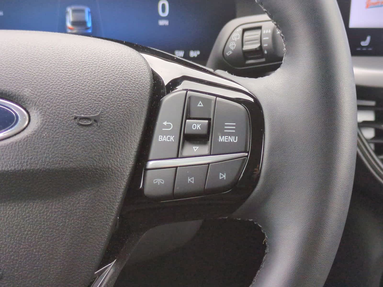 Thumbnail: 2023 Ford Escape - 24