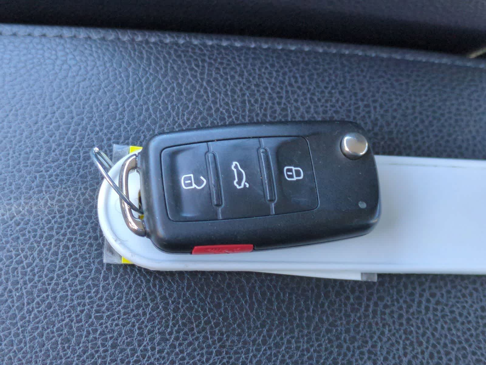 Thumbnail: 2015 Volkswagen Jetta - 36