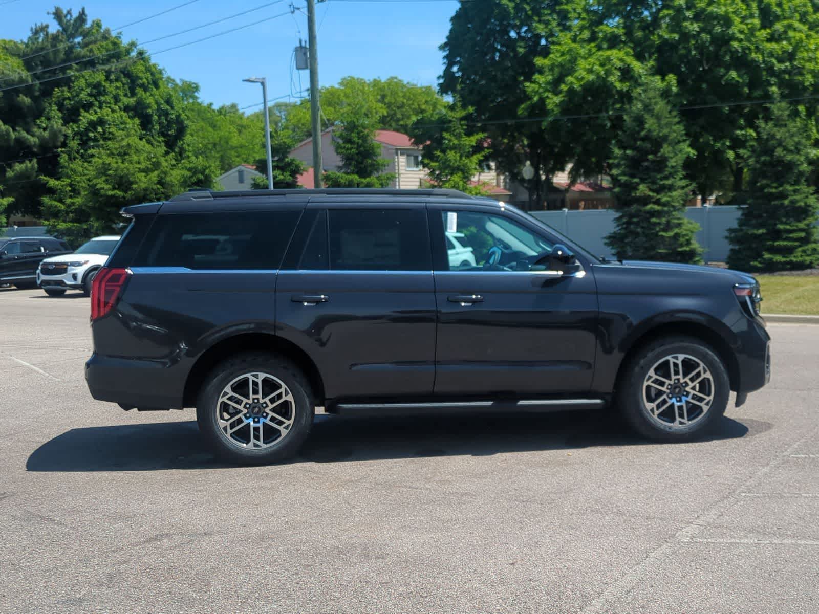 Thumbnail: 2026 Ford Expedition - 9