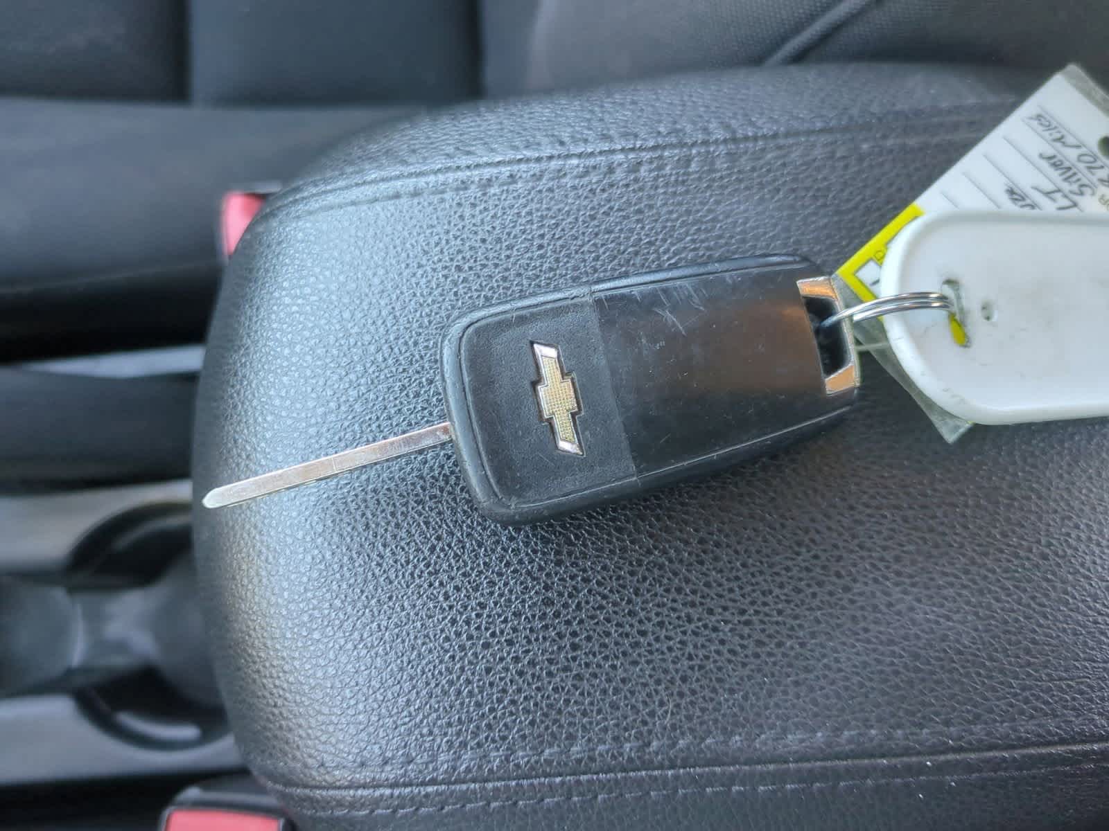 Thumbnail: 2013 Chevrolet Cruze - 32