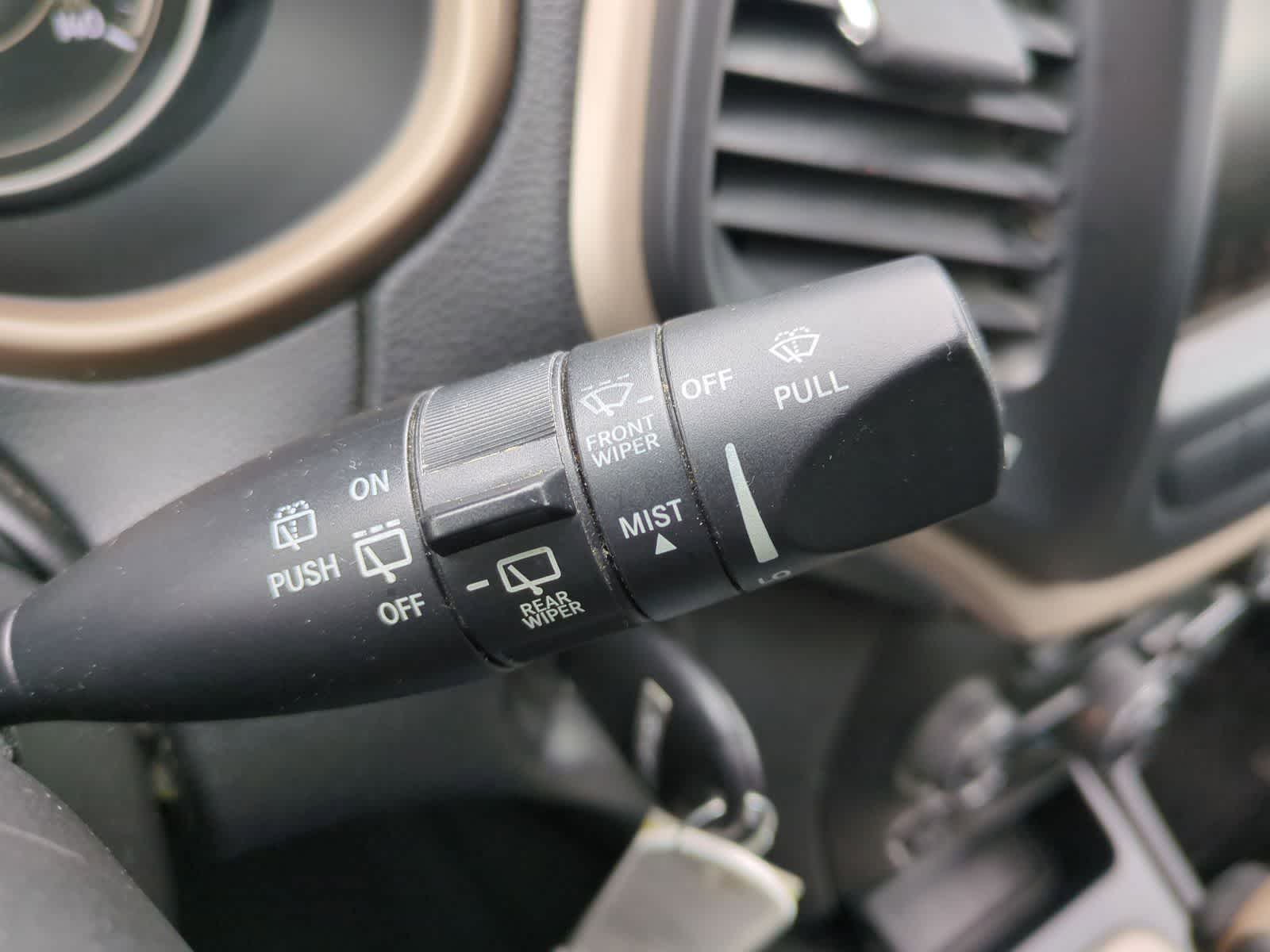 Thumbnail: 2014 Jeep Cherokee - 27