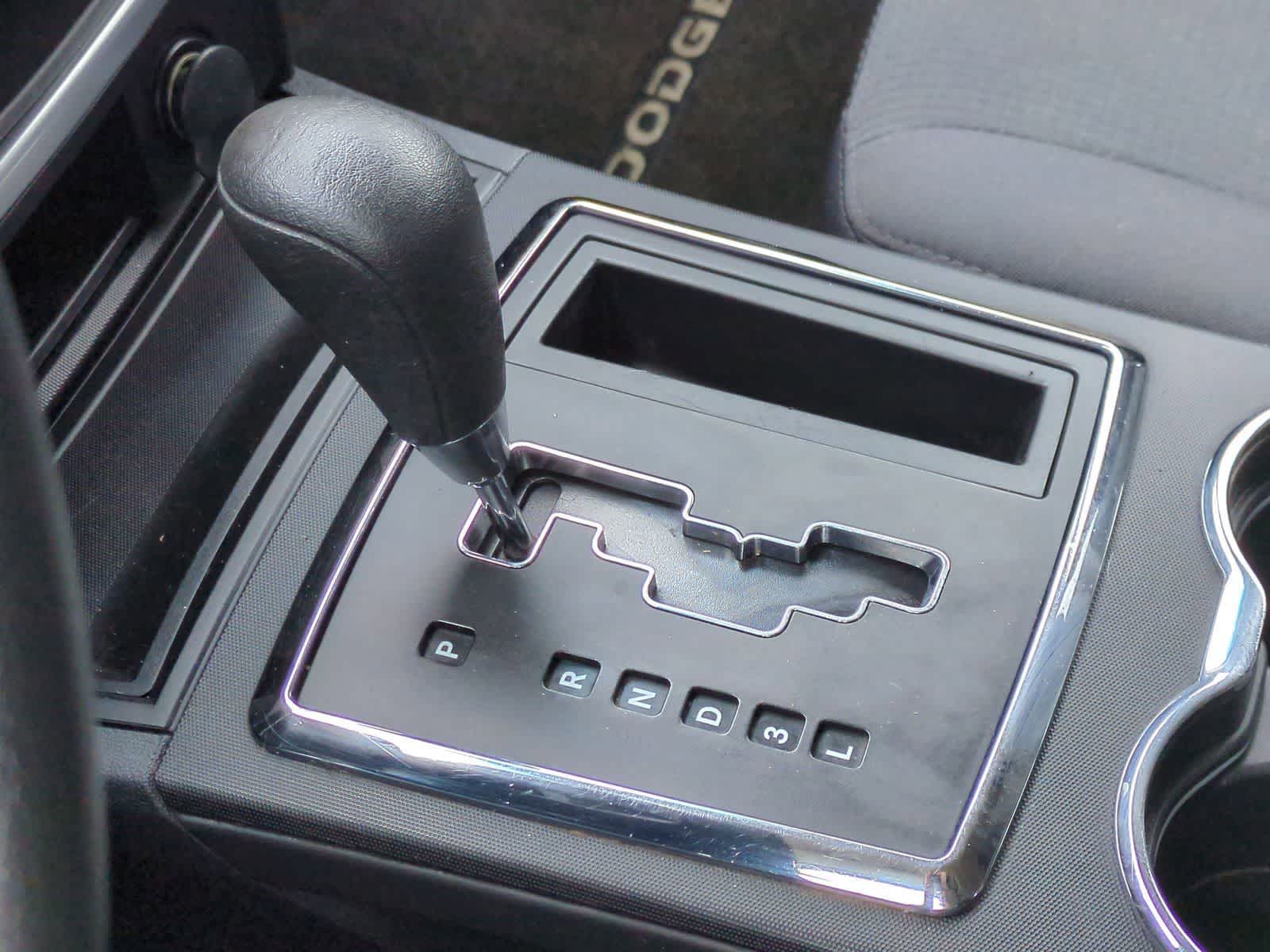 Thumbnail: 2010 Dodge Charger - 31