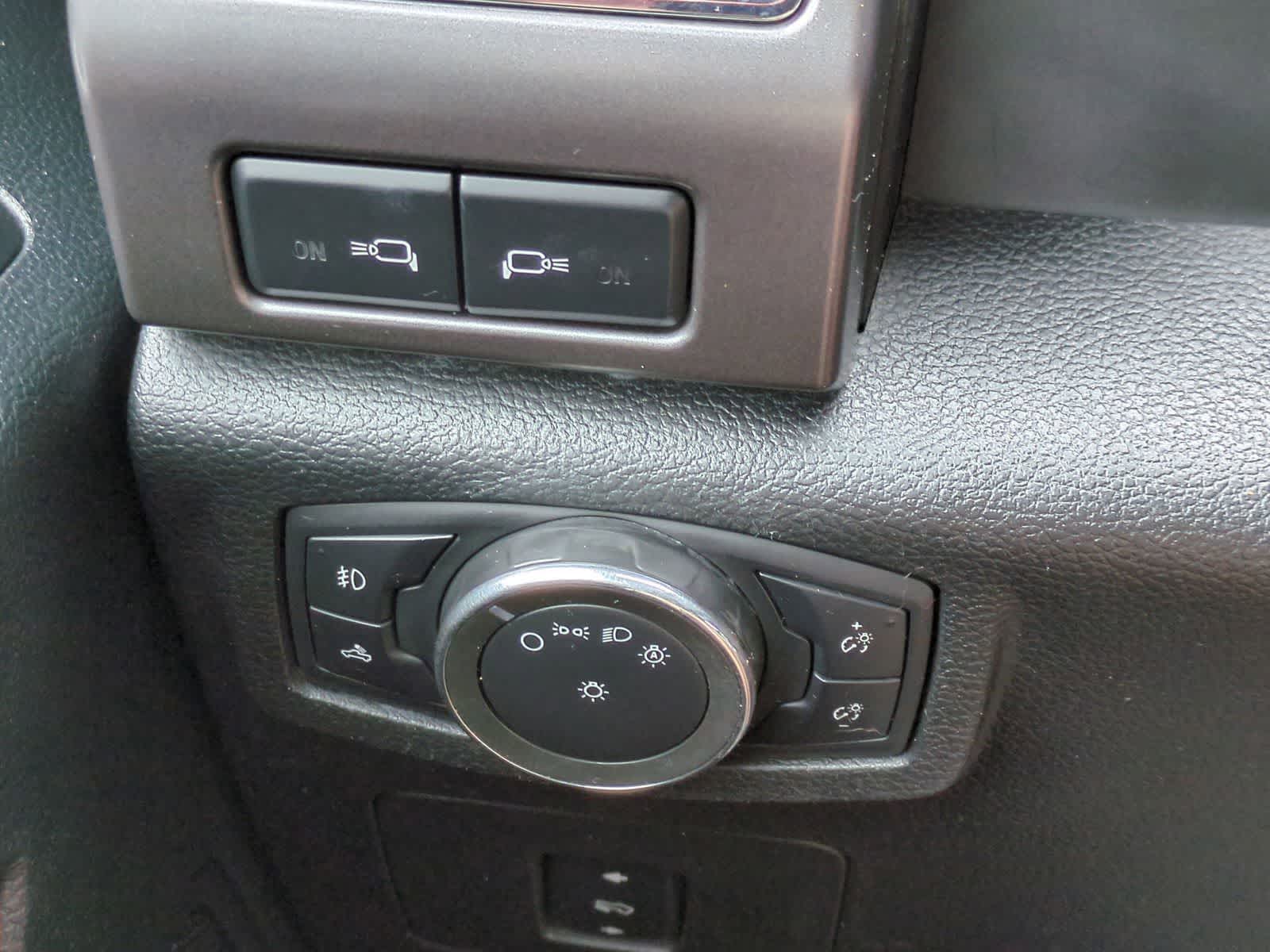 Thumbnail: 2015 Ford F-150 - 29